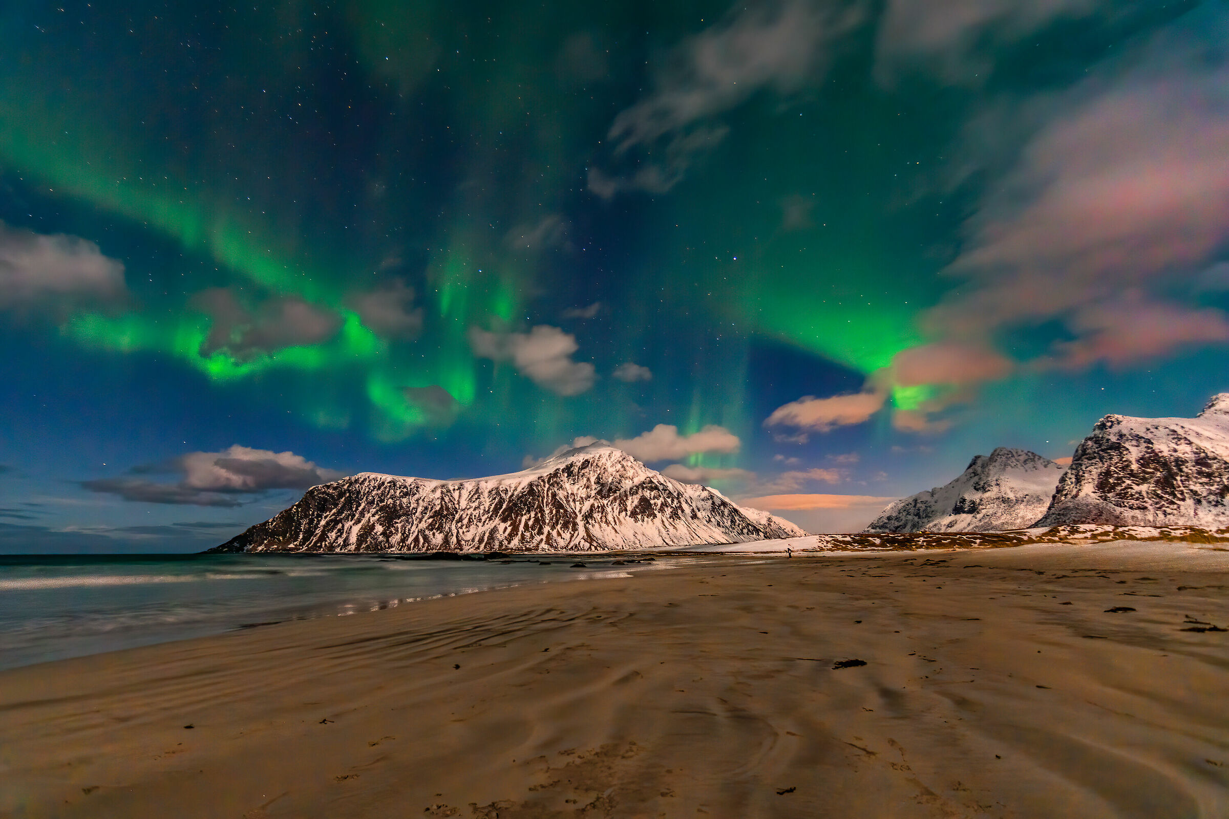 Lofoten aurora e luna