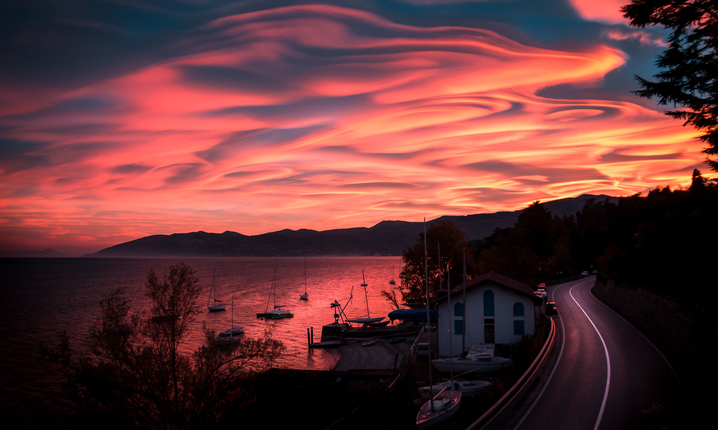 Unusual Sky, New1000