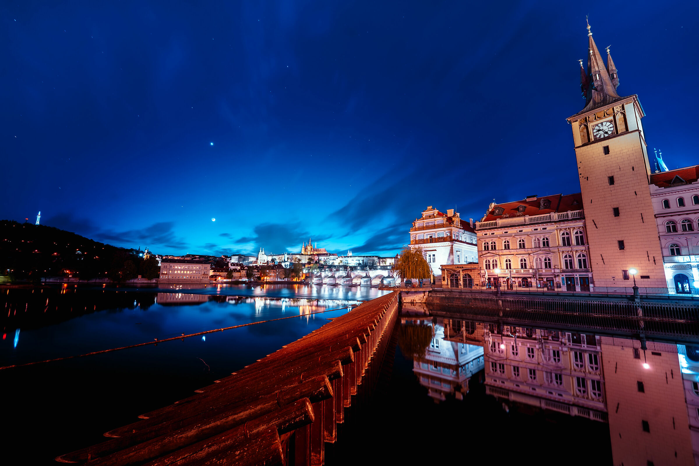 Ultime luci sul Vltava