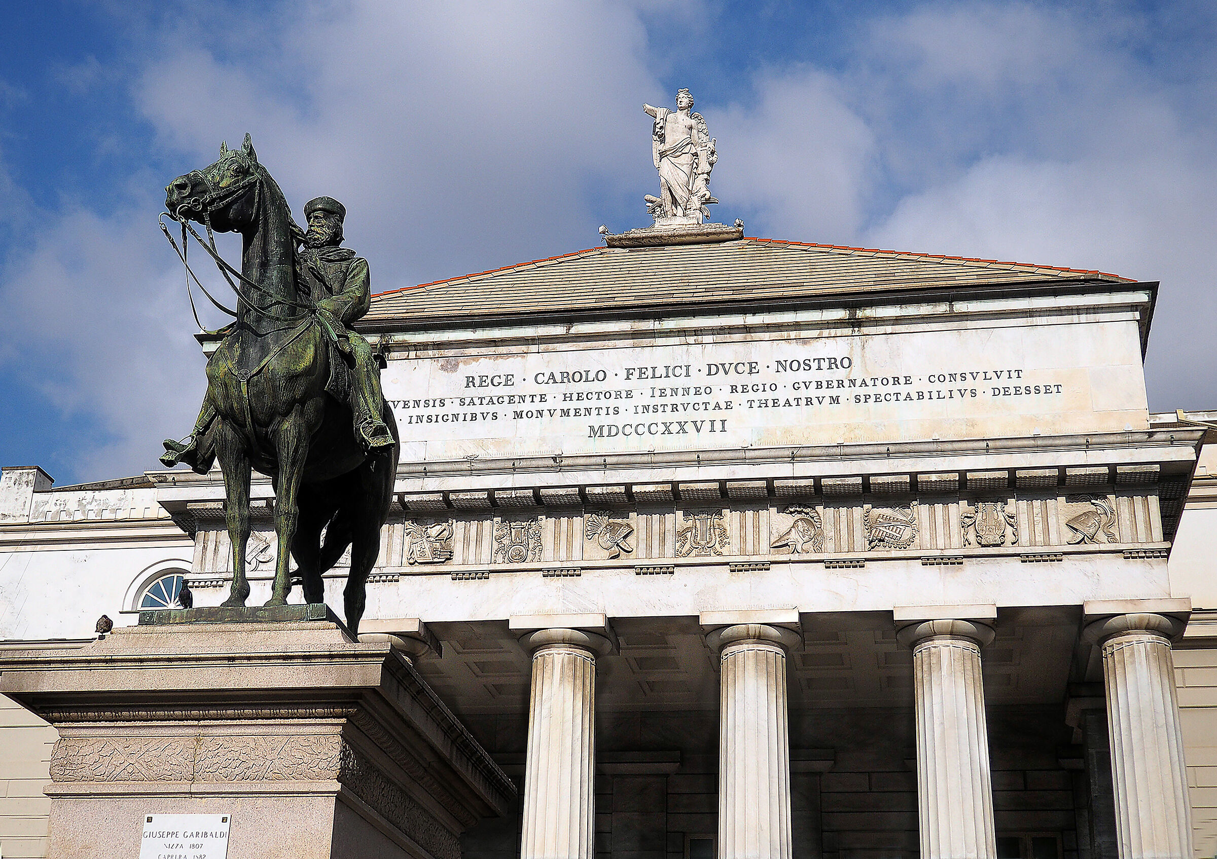 Genova - Piazza De Ferrari - particolare