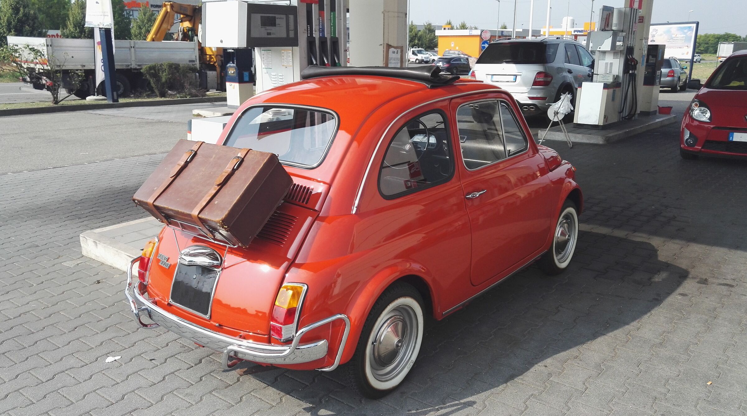 mythical 500 with suitcase 1/08/2018