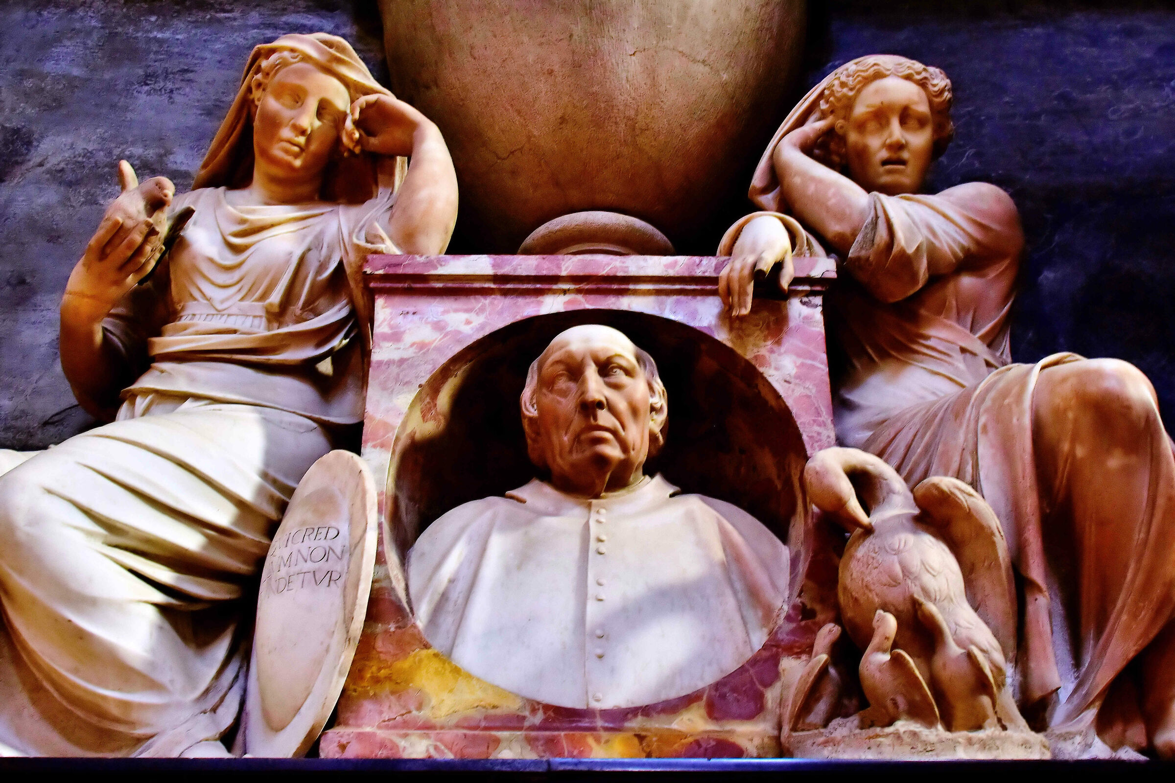 Particolare Basilica di Sant'Andrea