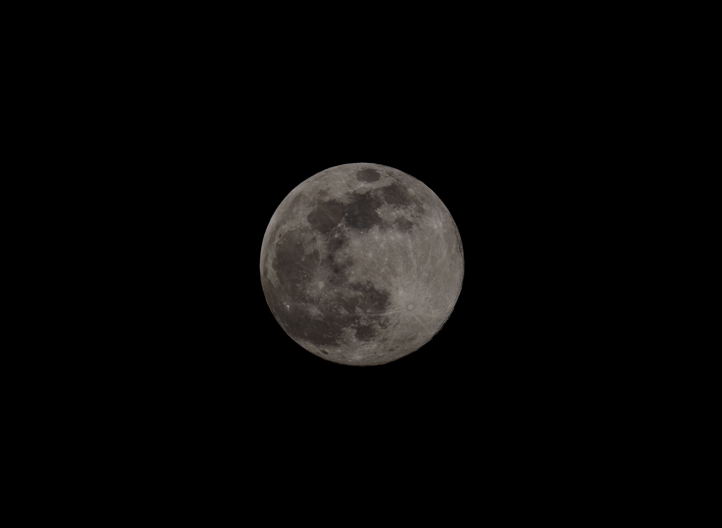 the light side of the moon, (super-luna 8/04/2020)