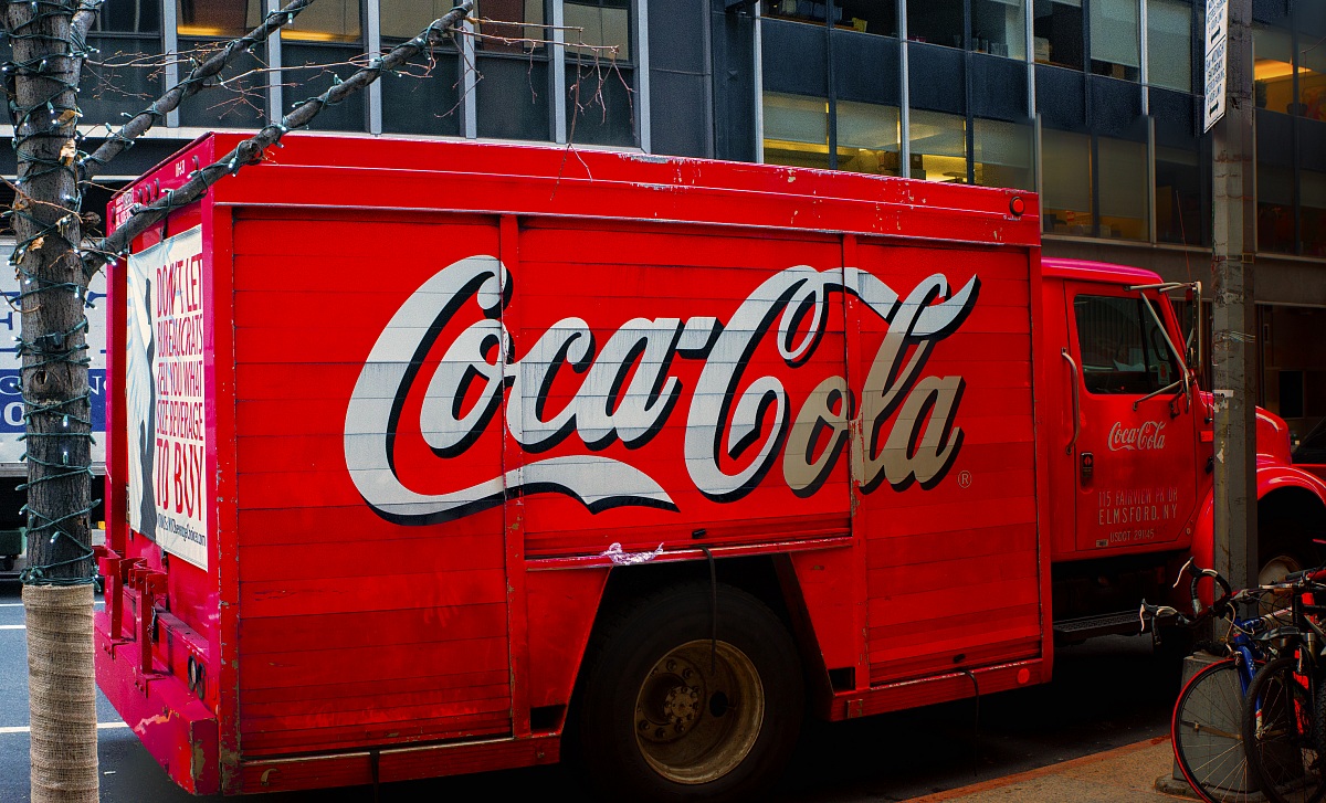 Coca Cola &