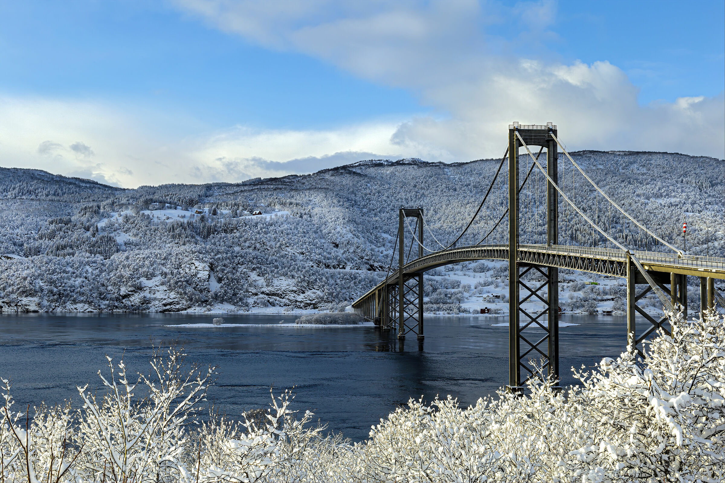 Tjeldsundbrua bridge
