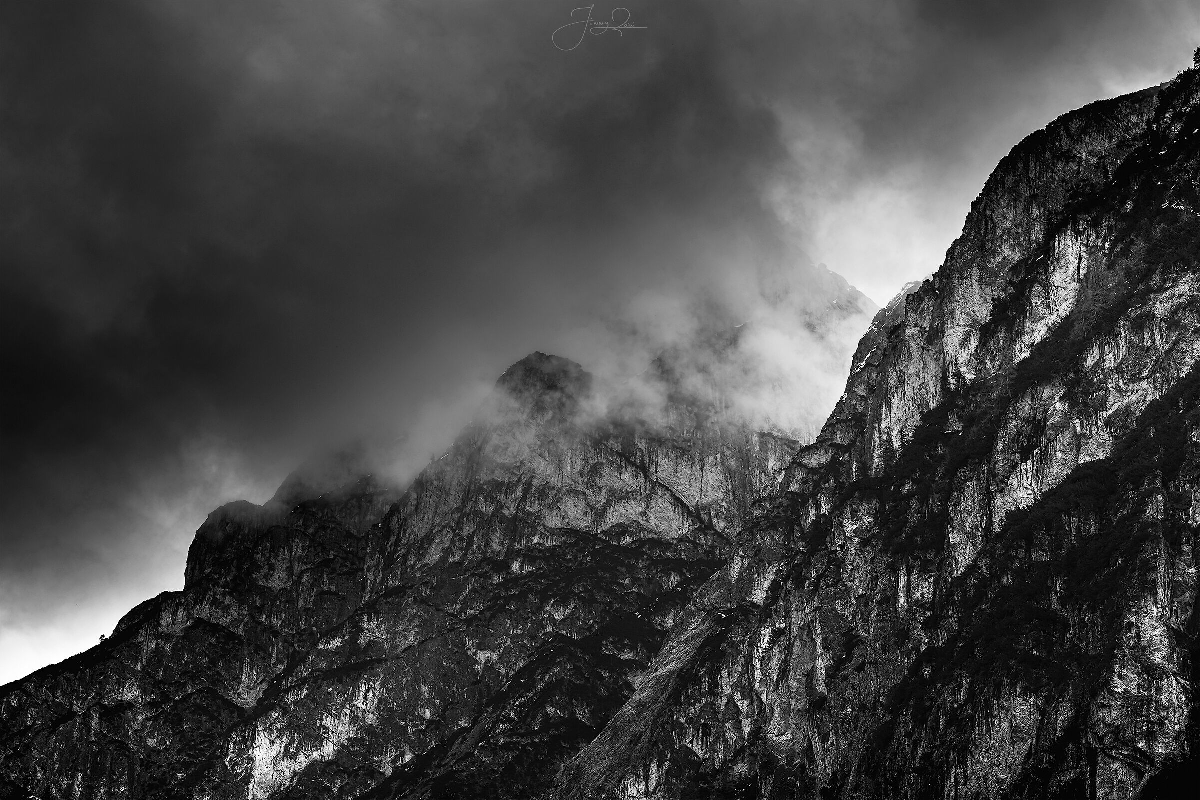 Mountains are mute masters and make silent disciples