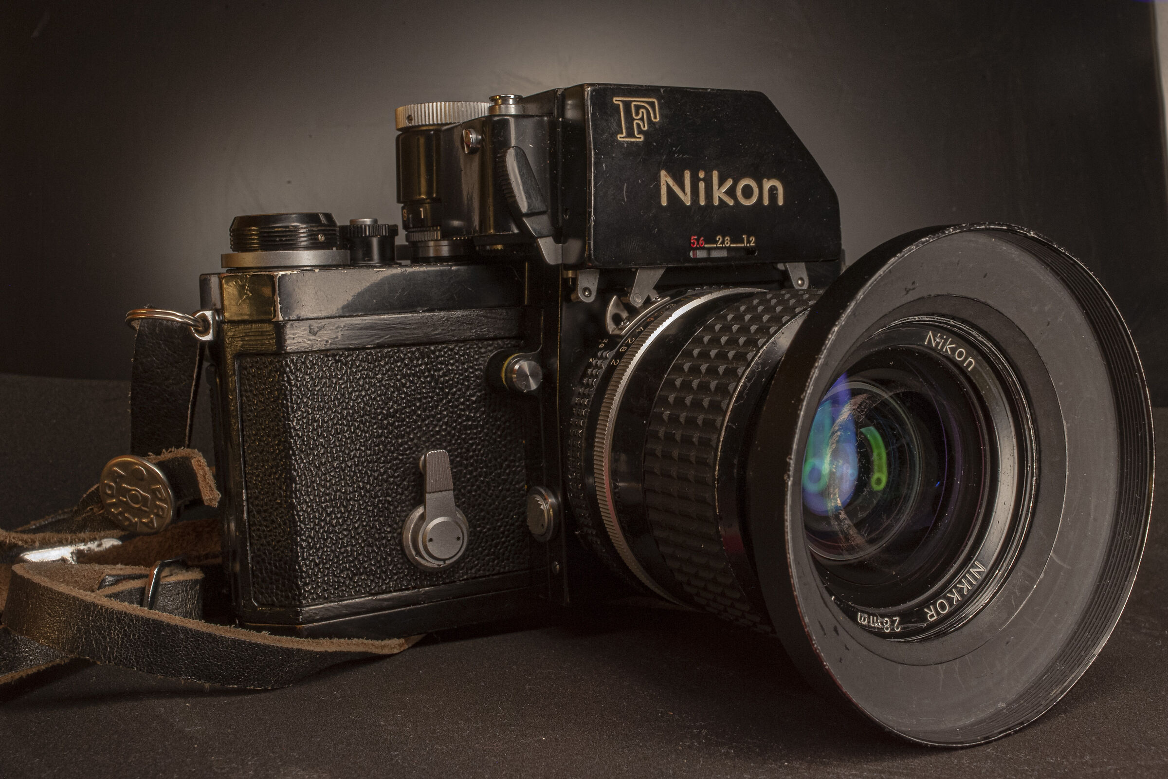 nikon f con il 28 mm 2