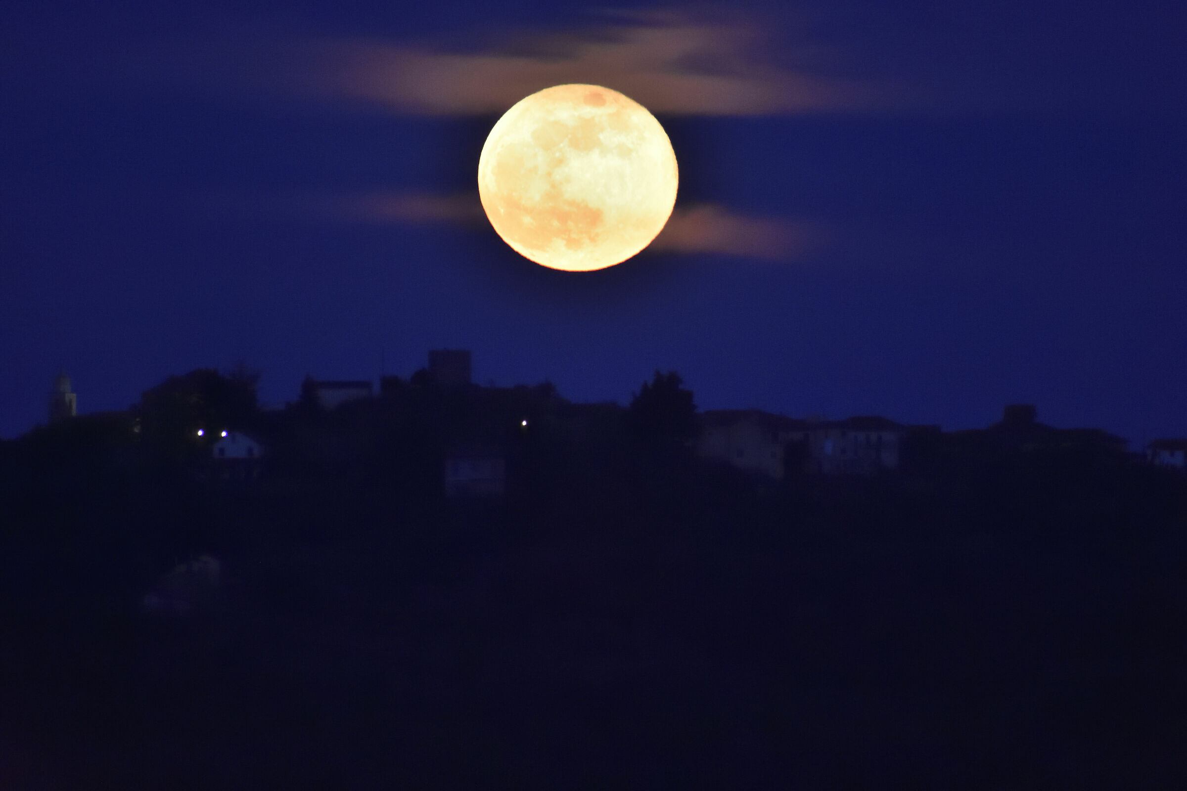 Moon seen from Aurigo (IM) 06/05/2020