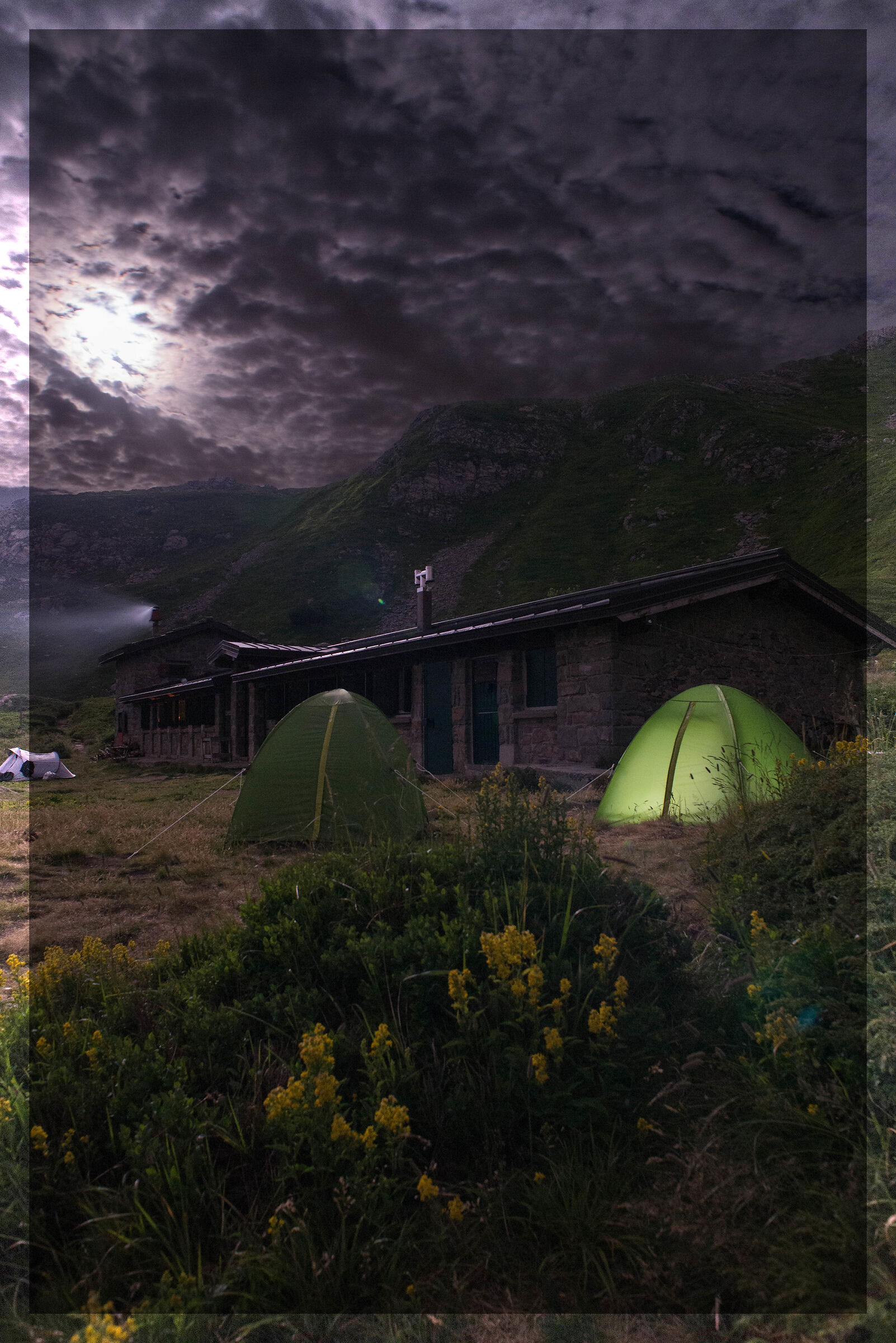 night Bivacco Black Lake