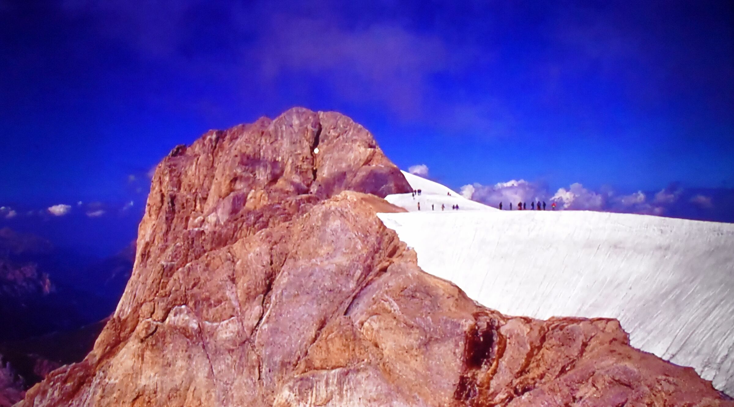 Guardando il panorama dalla Marmolada