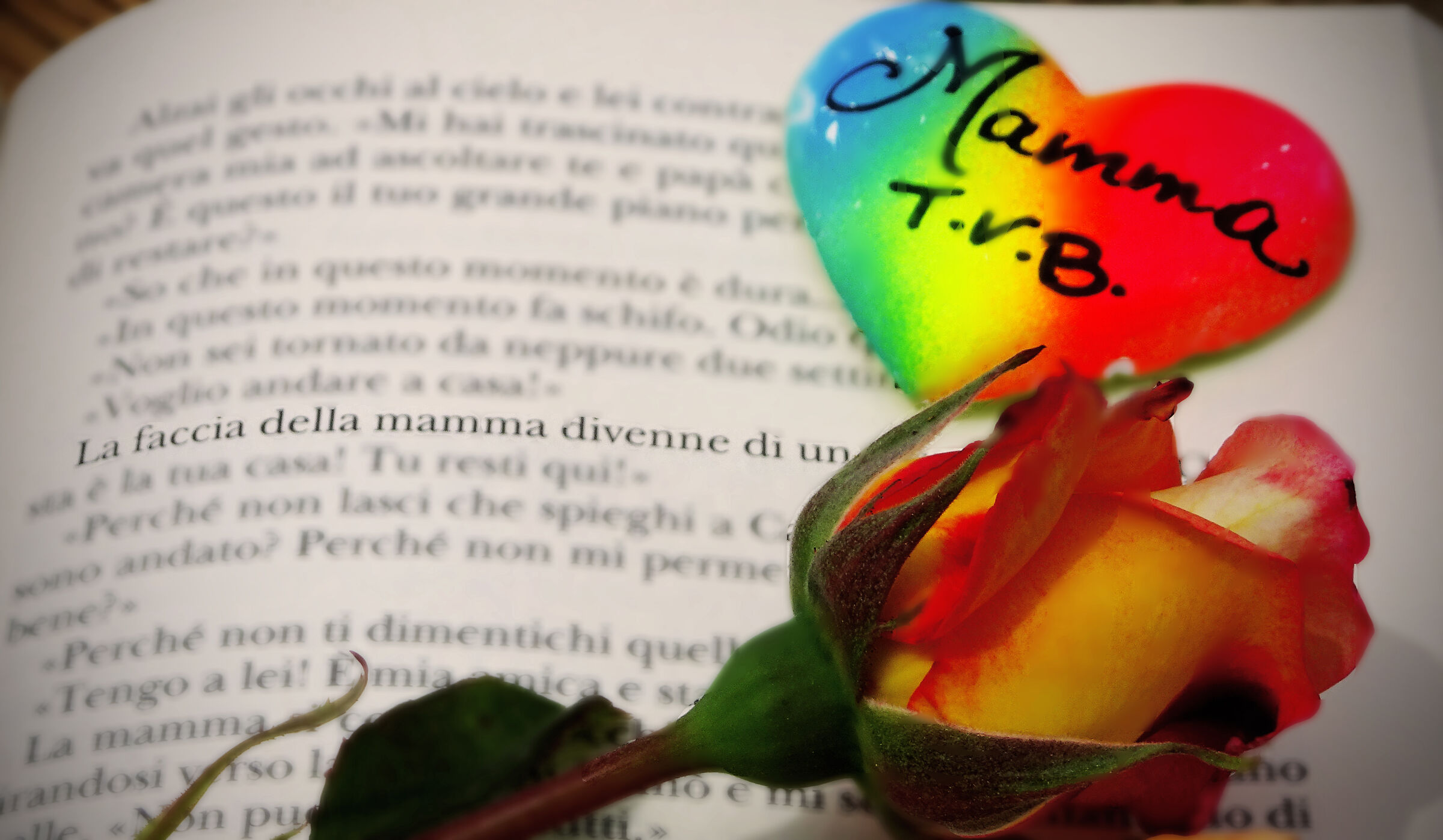 auguri a  tutte le mamme