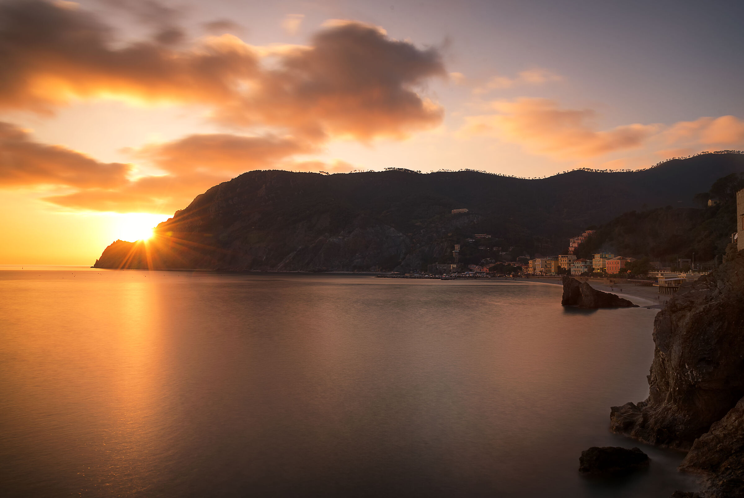 Monterosso al tramonto