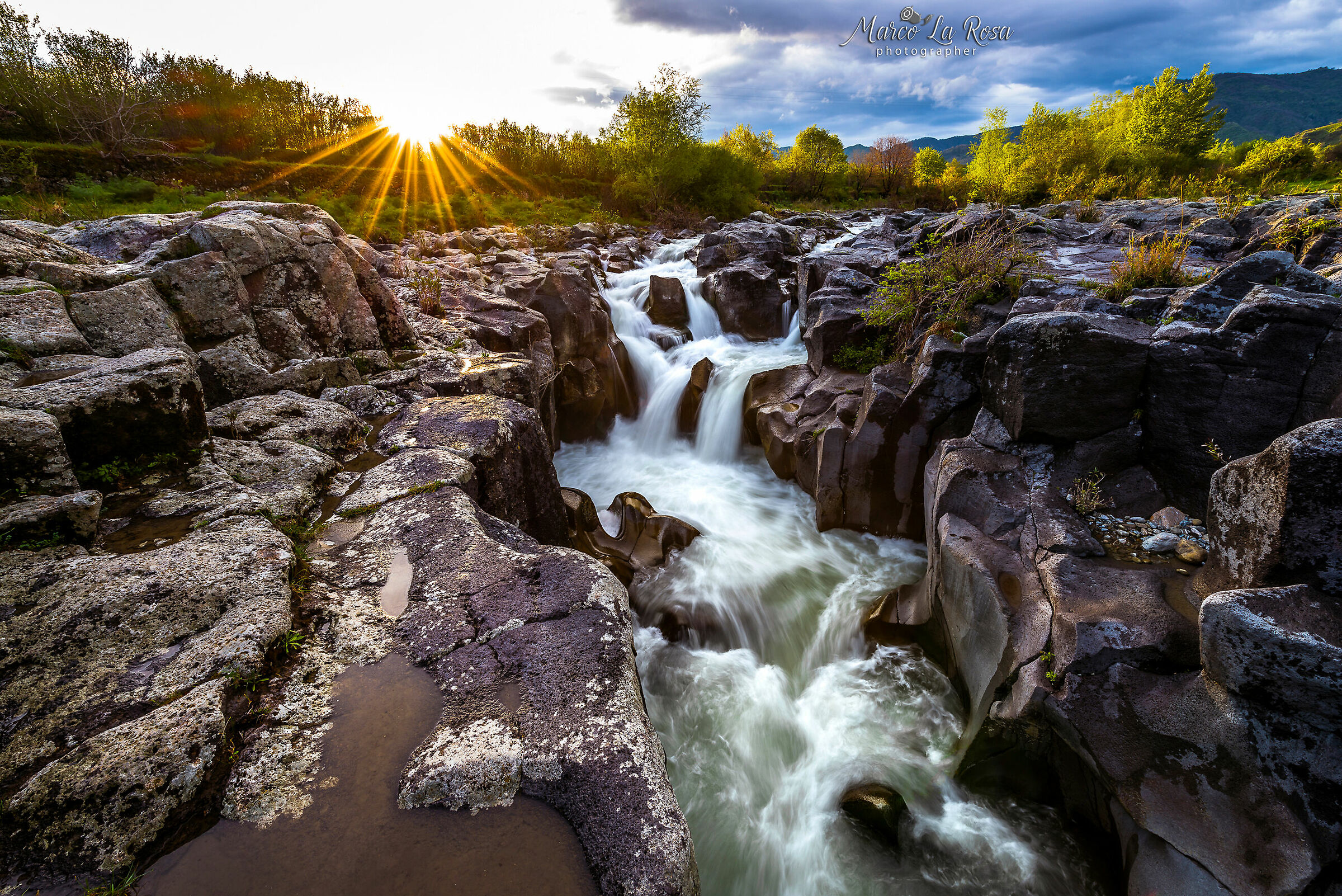 Tramonto sul fiume alcantara..