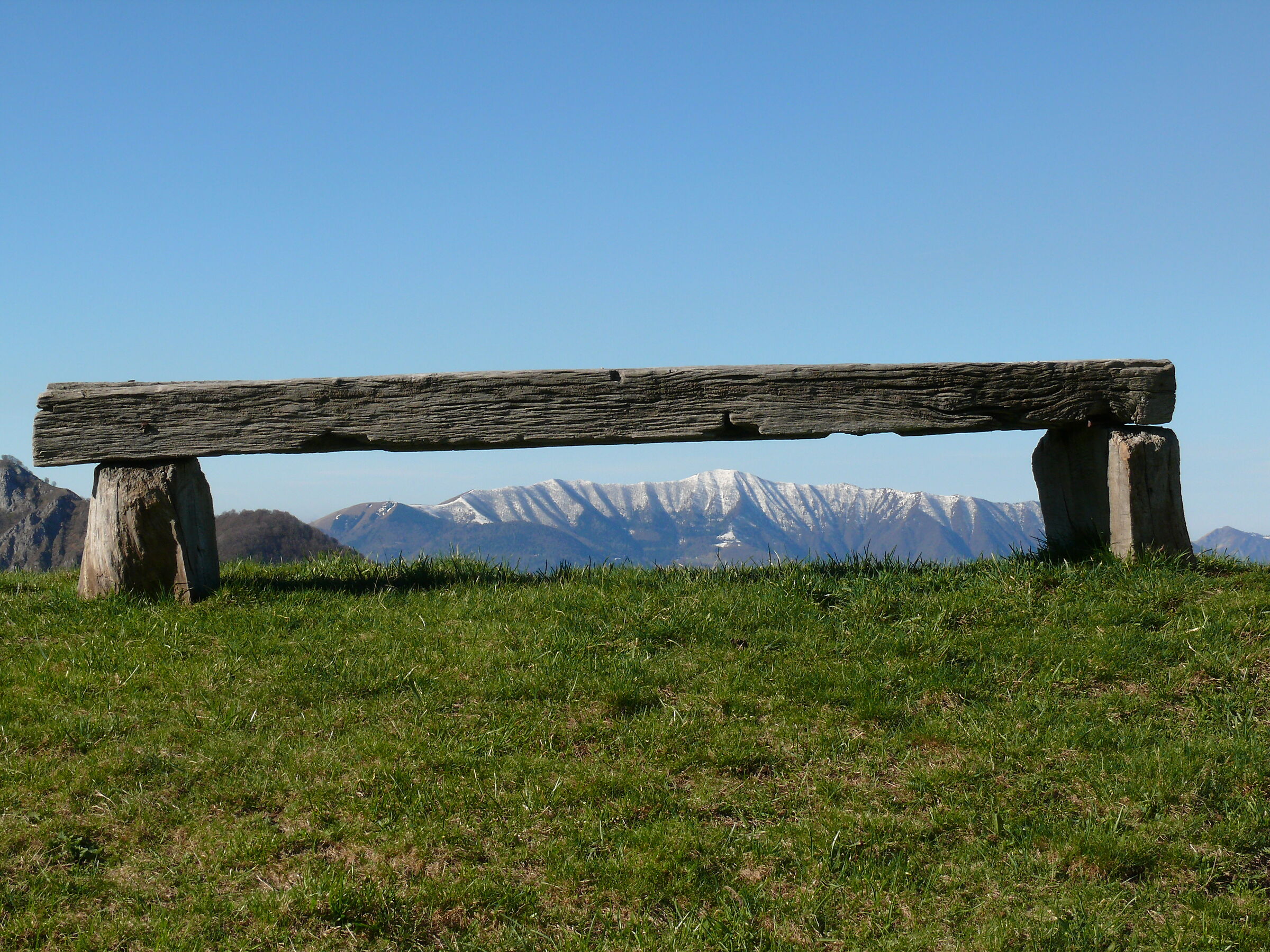 Invitation to look at the landscape