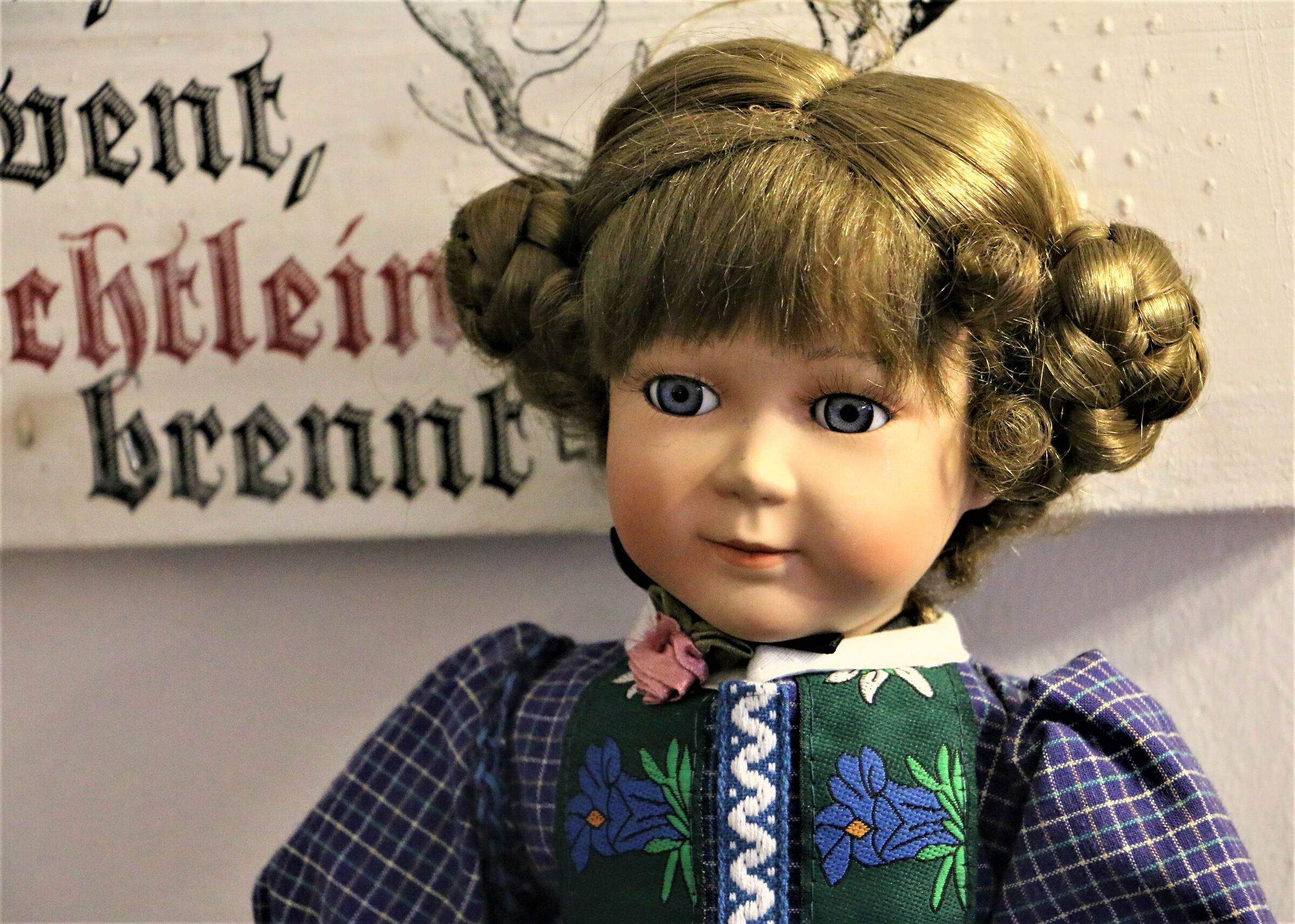 Mother's Dolls - 1 -