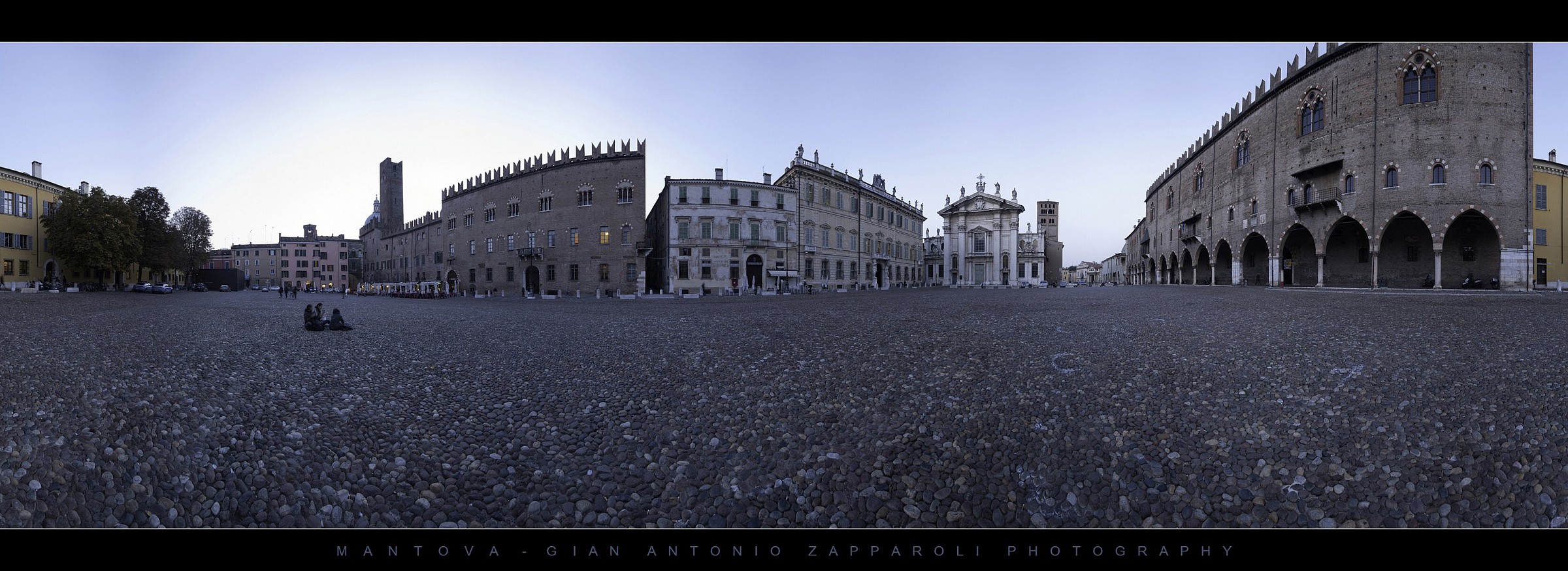 Mantova - Piazza Sordello