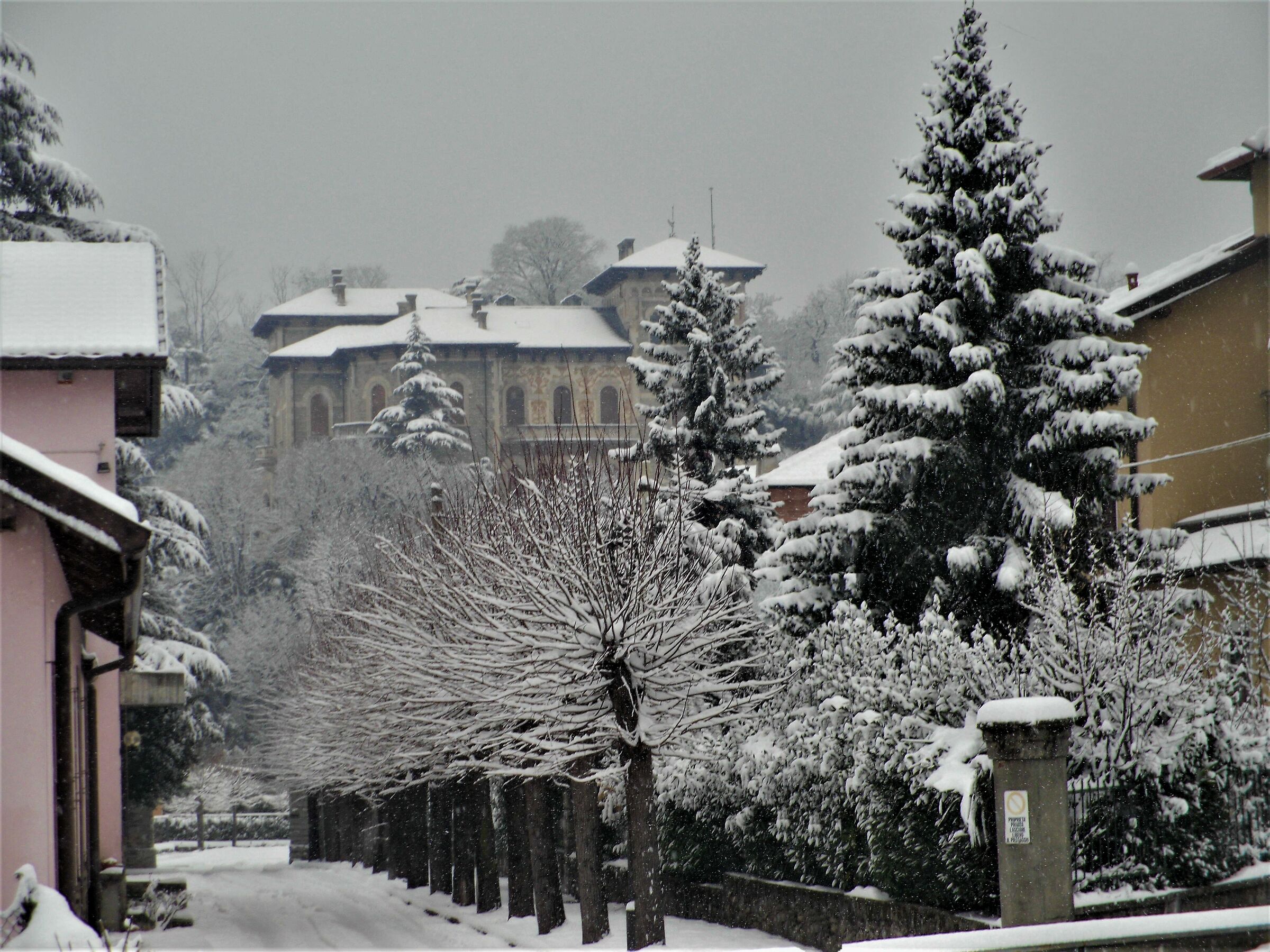 Canzo, Villa Rizzoli