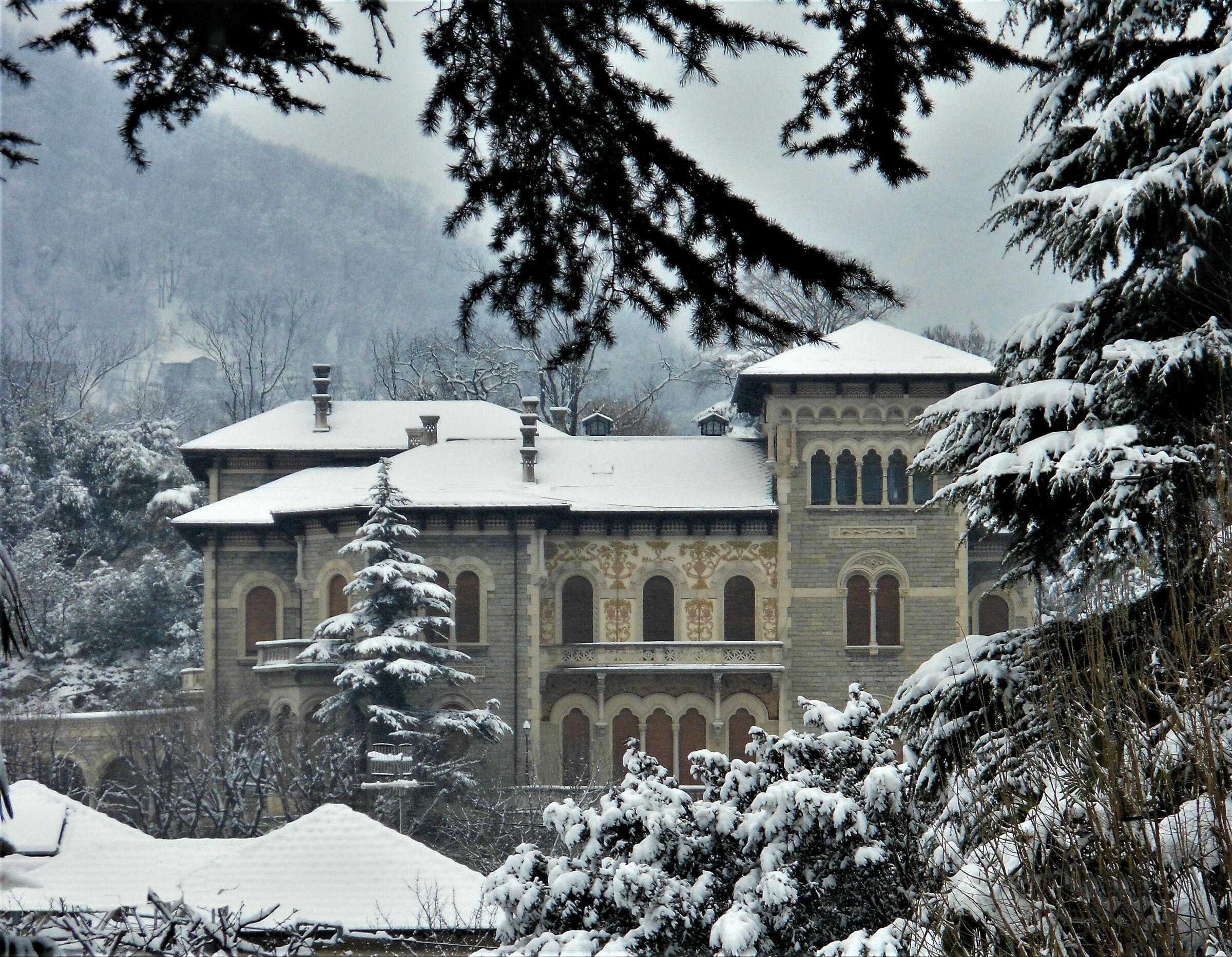 Canzo, Villa Rizzoli