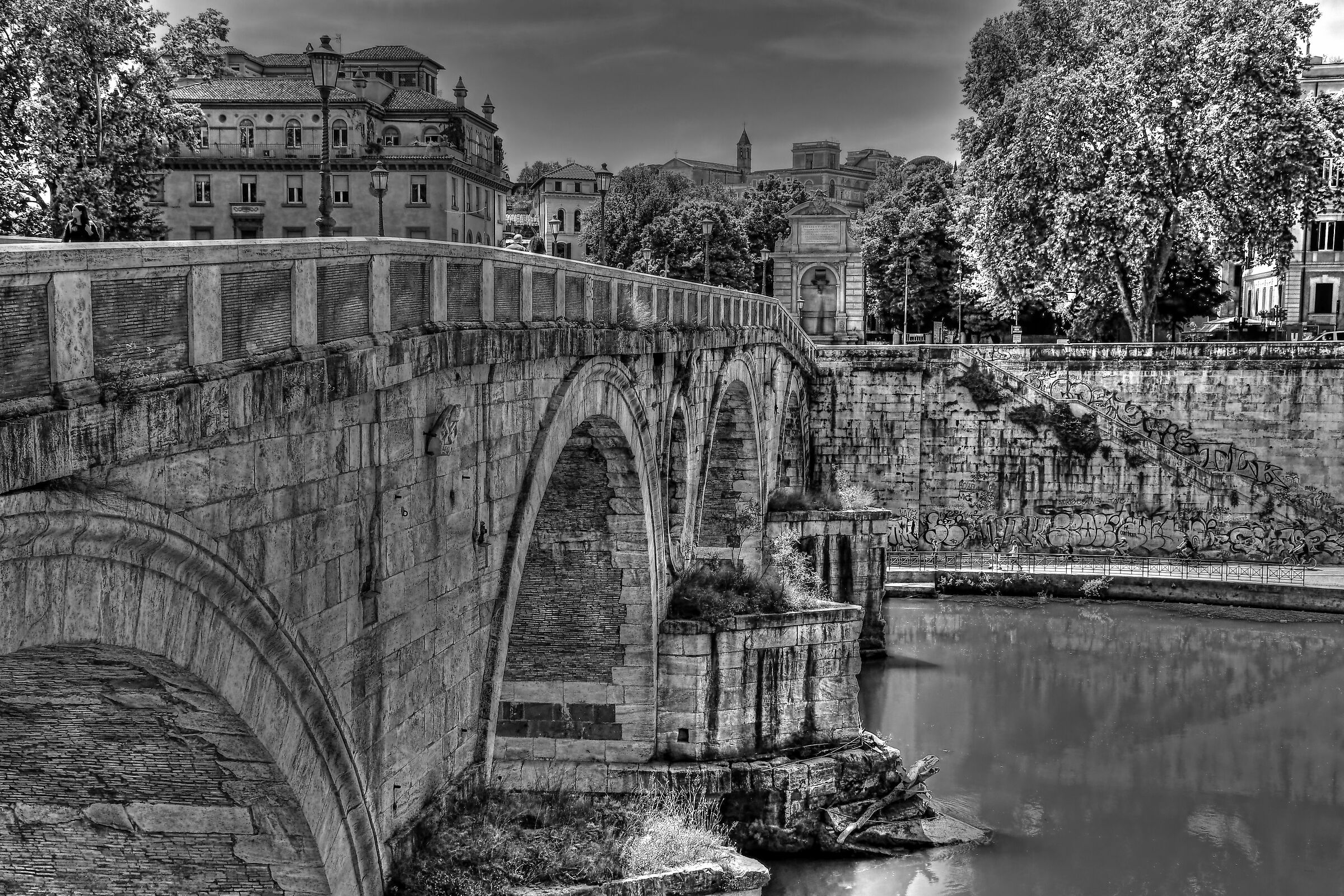 Ponte sul Tevere