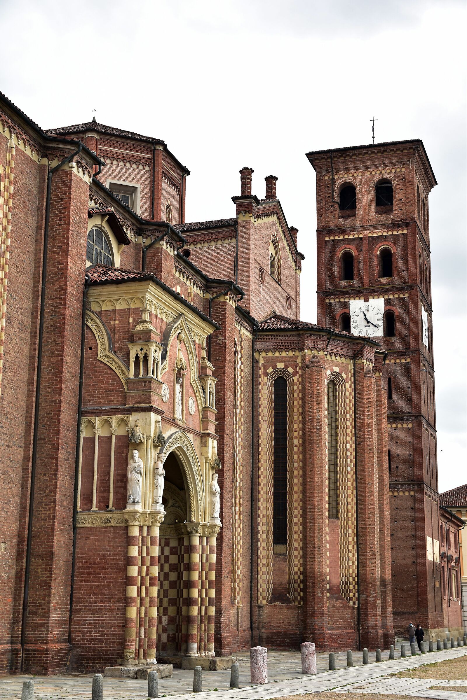 St. Mary's Cathedral Assumption and Gotthard (ASTI)
