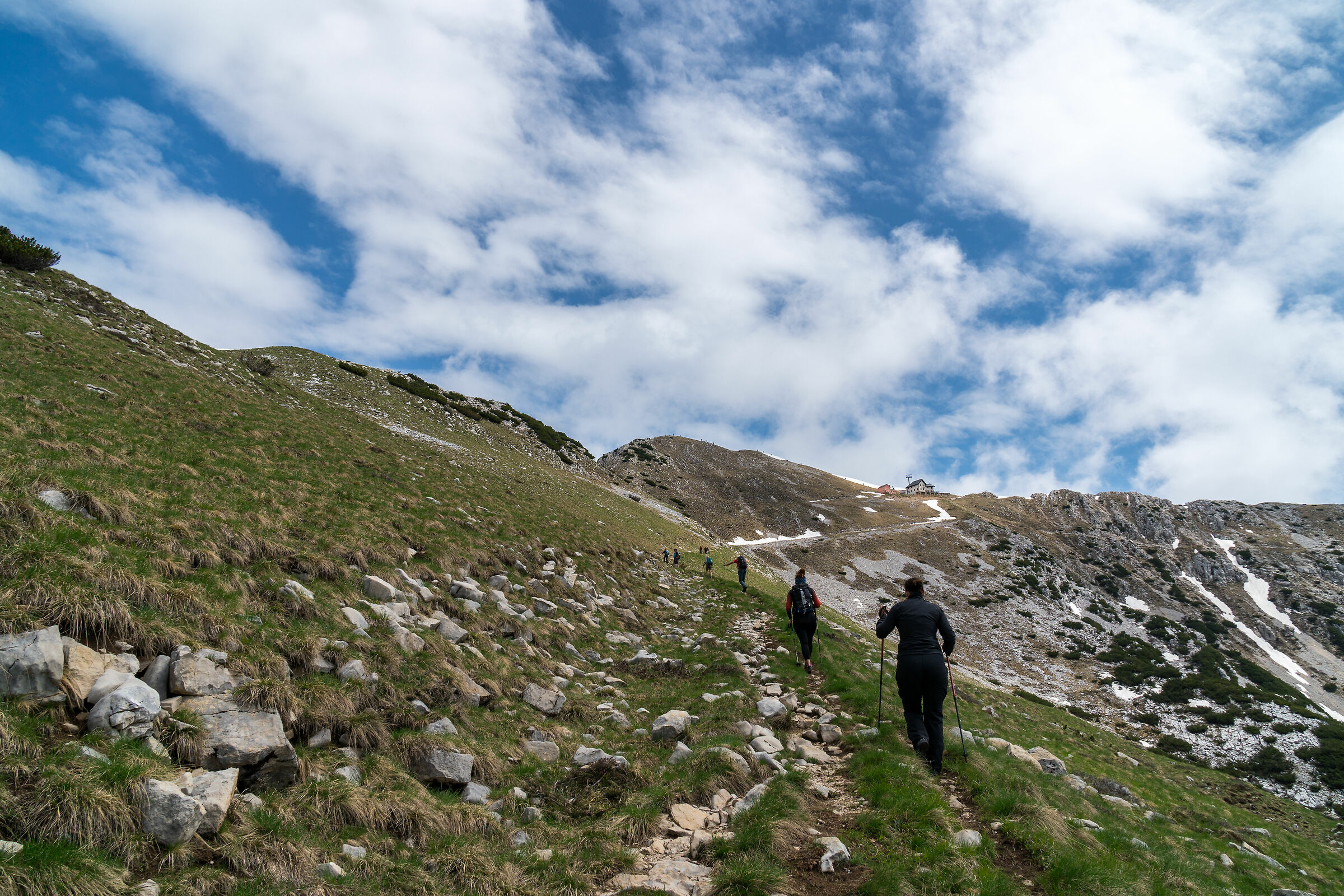 Si sale...distanziati