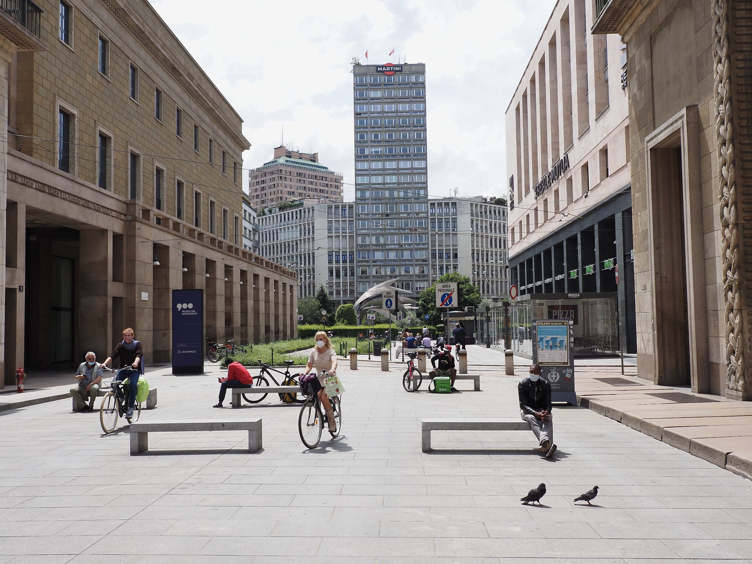 Composition in Via Marconi