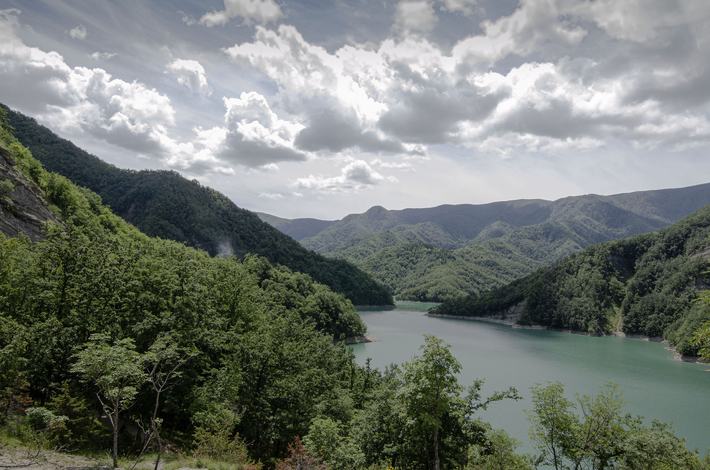 Lake invaded Ridracoli Dam