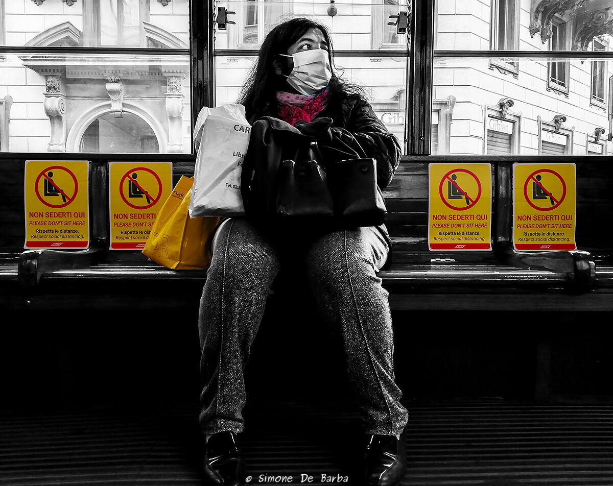 Social distance: NOT SEDETS HERE!