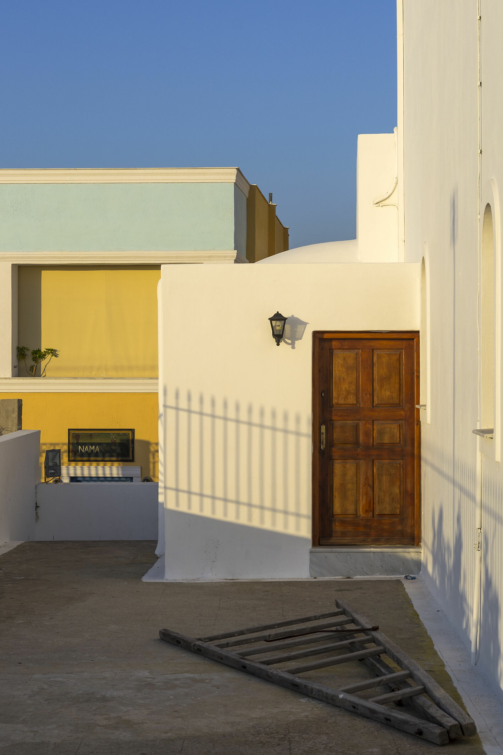 Blue yellow composition