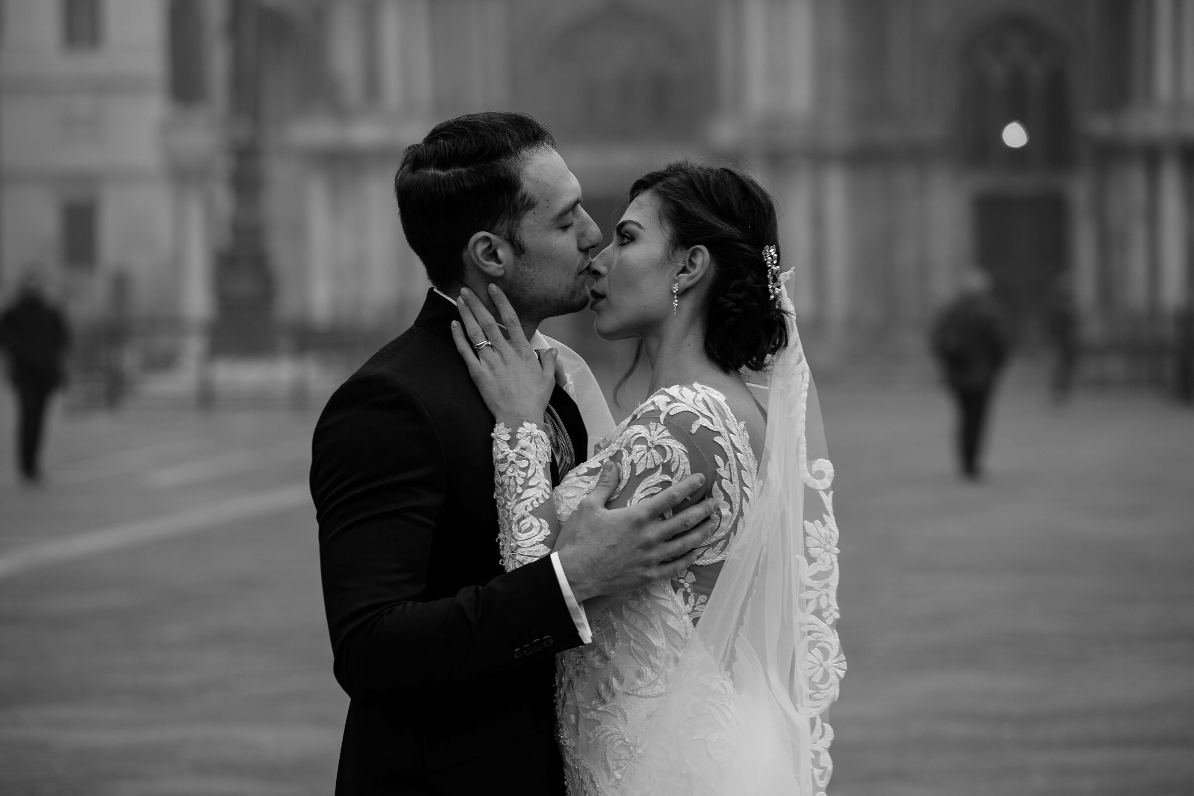 Kissing in Venice