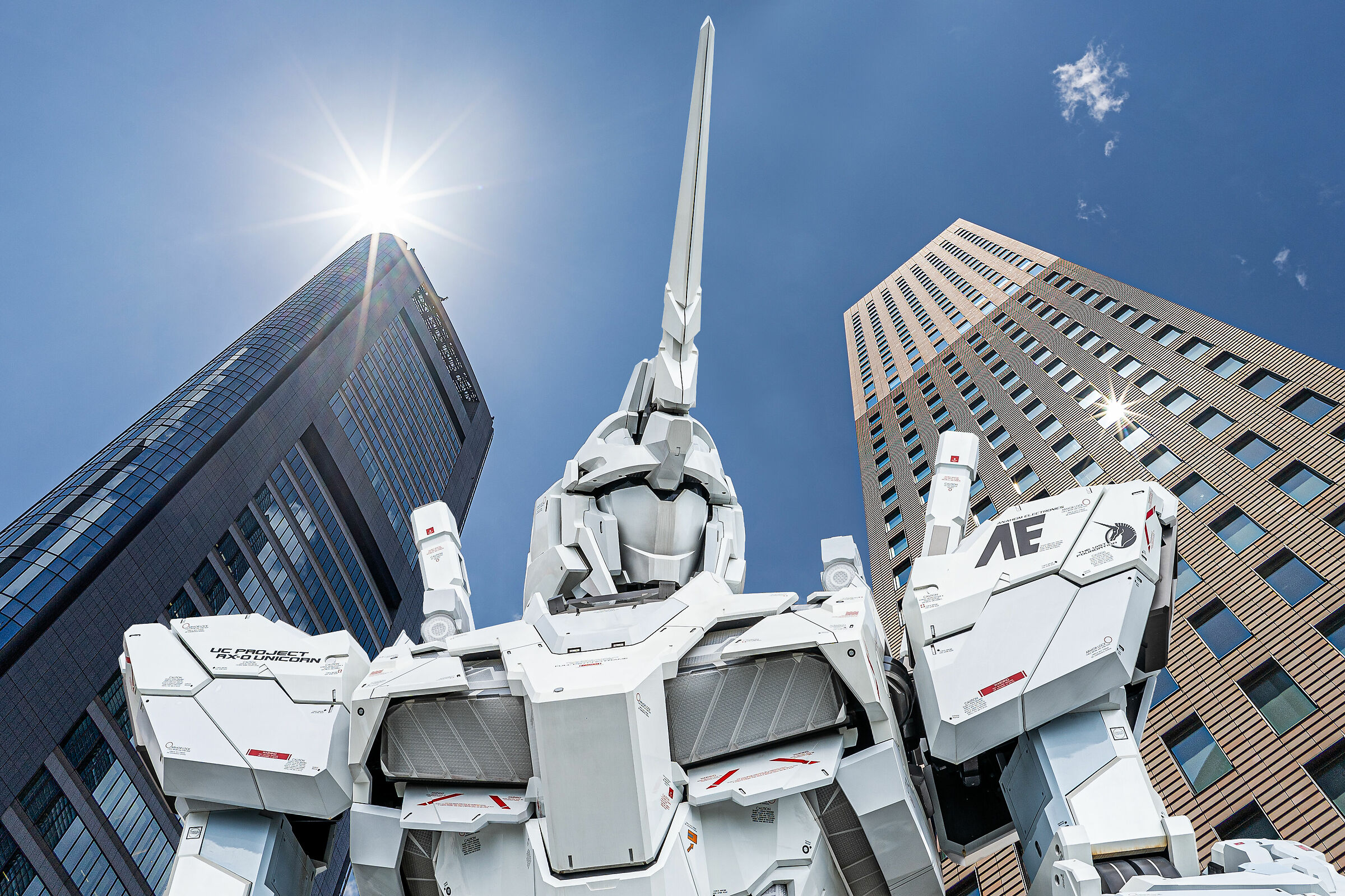 Gundam veglia su Tokyo