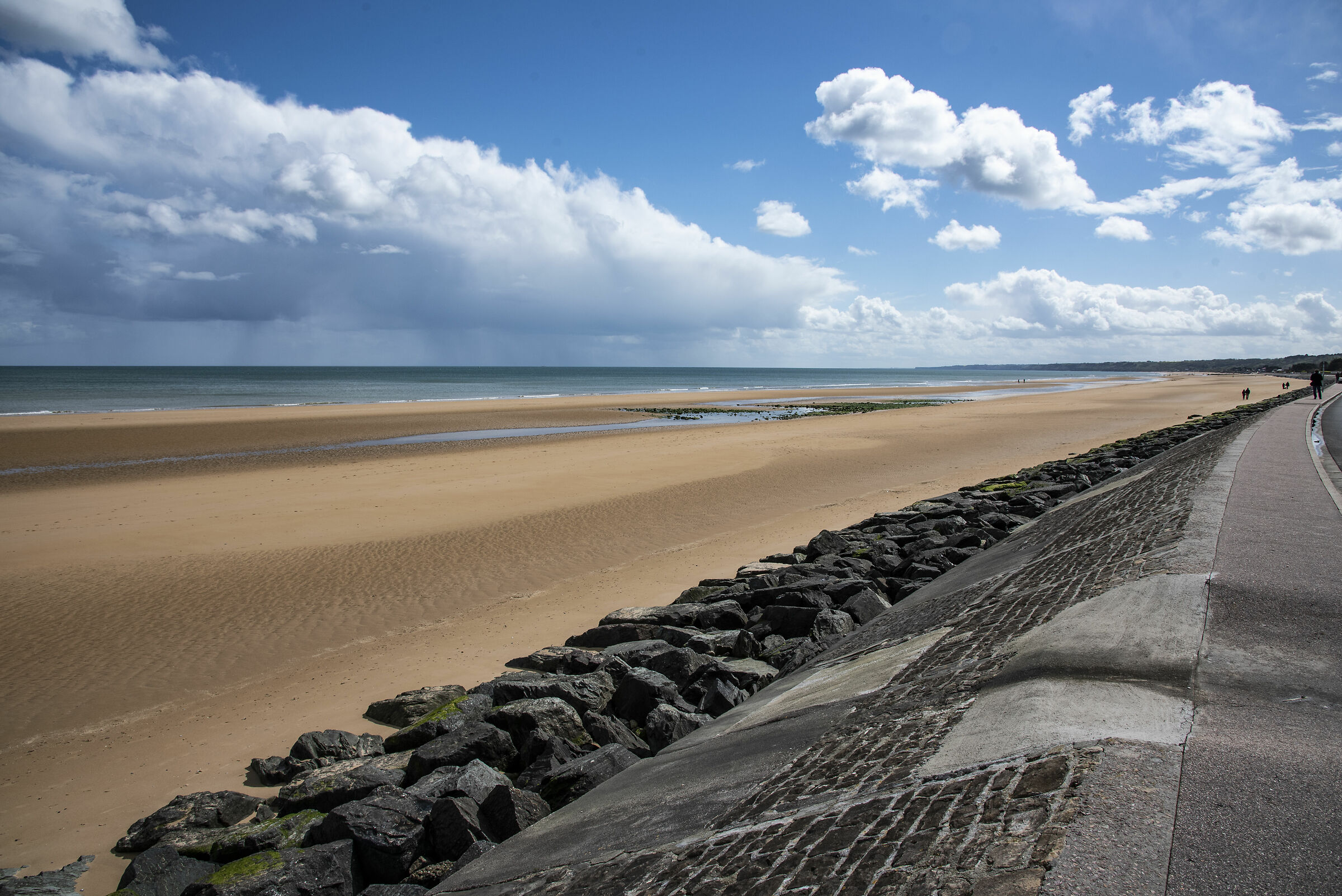 Horizon on the beaches of Normandy