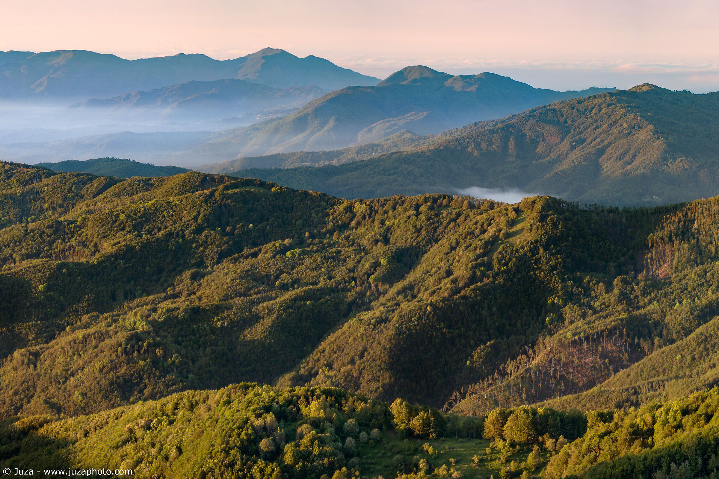 First lights on the Apennine, from Mount Ragola