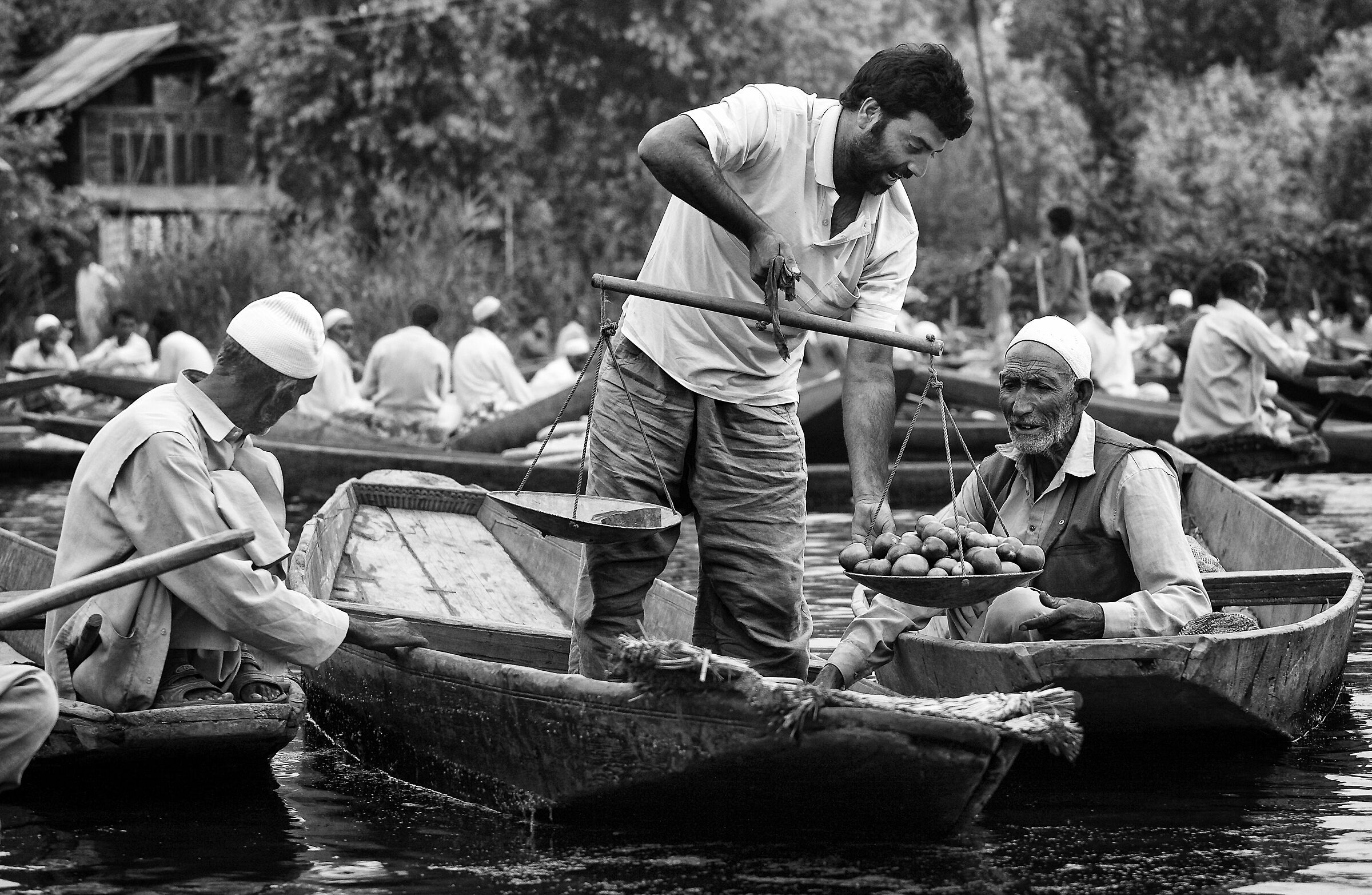 Srinagar Floating Market - Kashmir