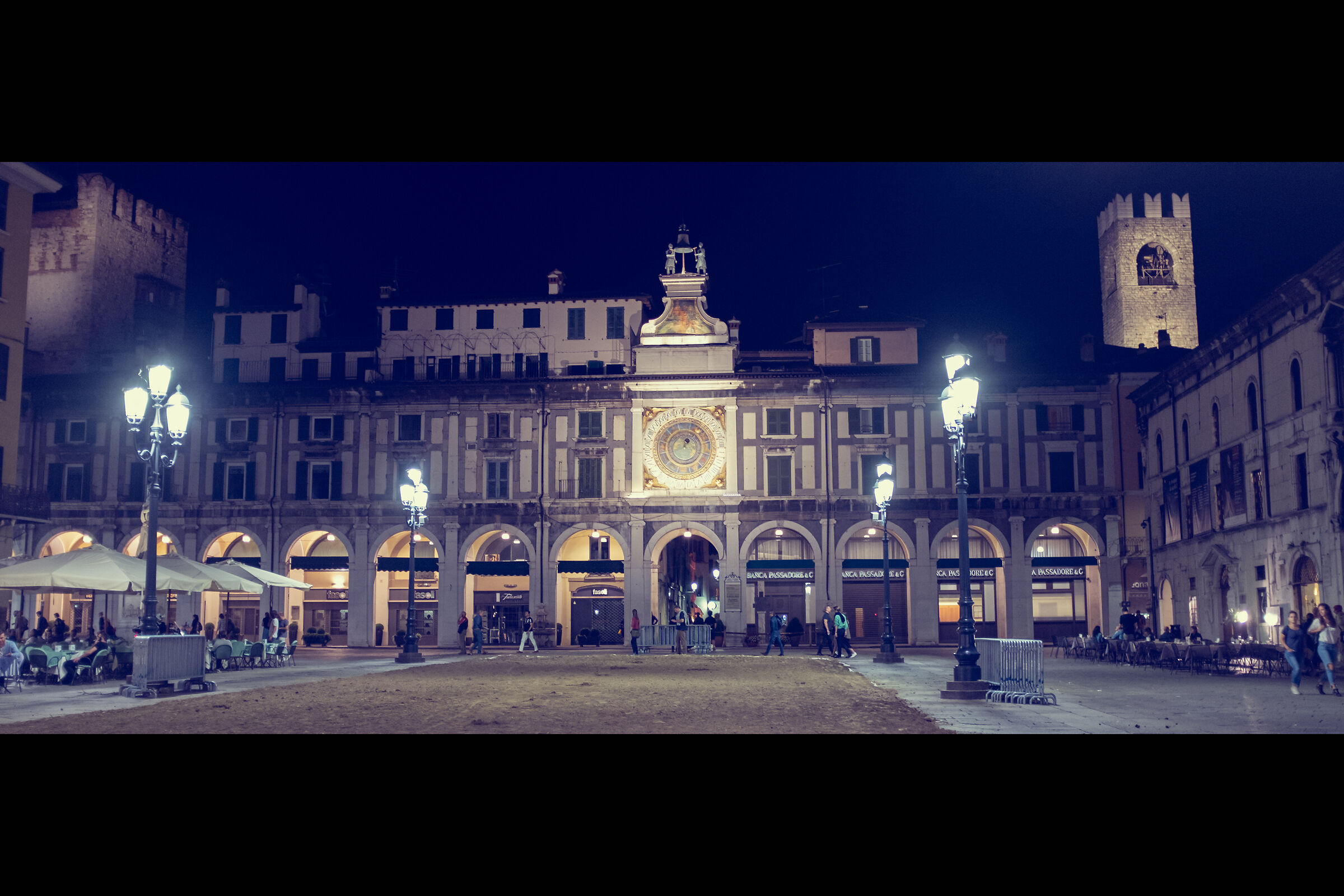 Piazza loggia (Cinematic)