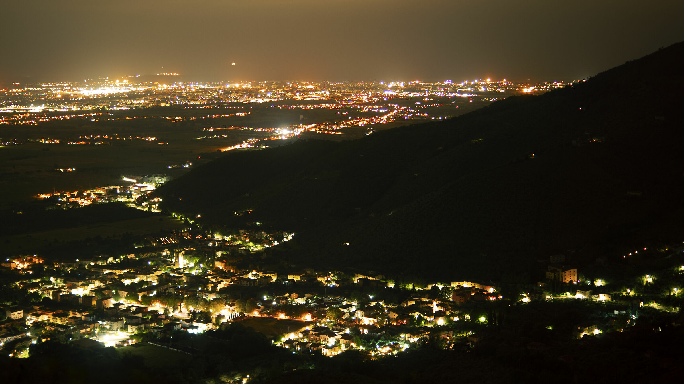 Dalle curve del Monte Serra