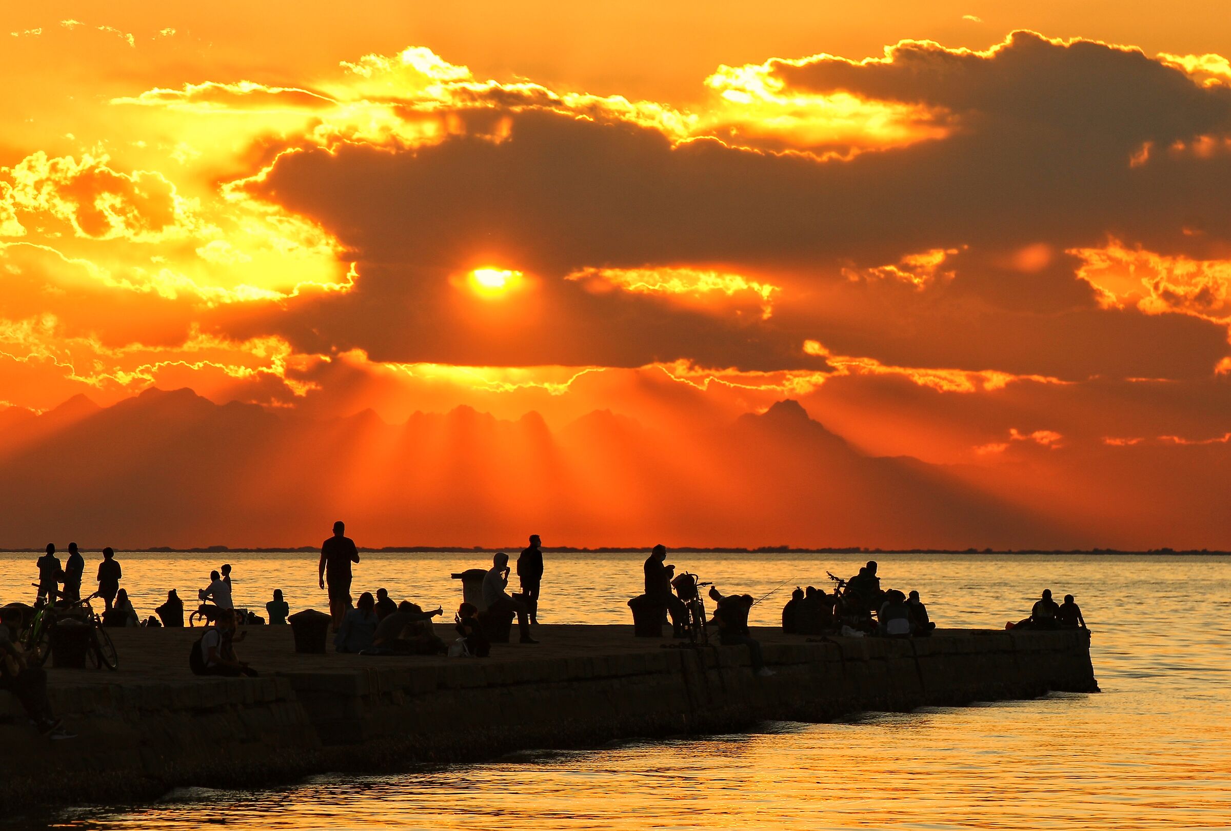 Last lights on the pier