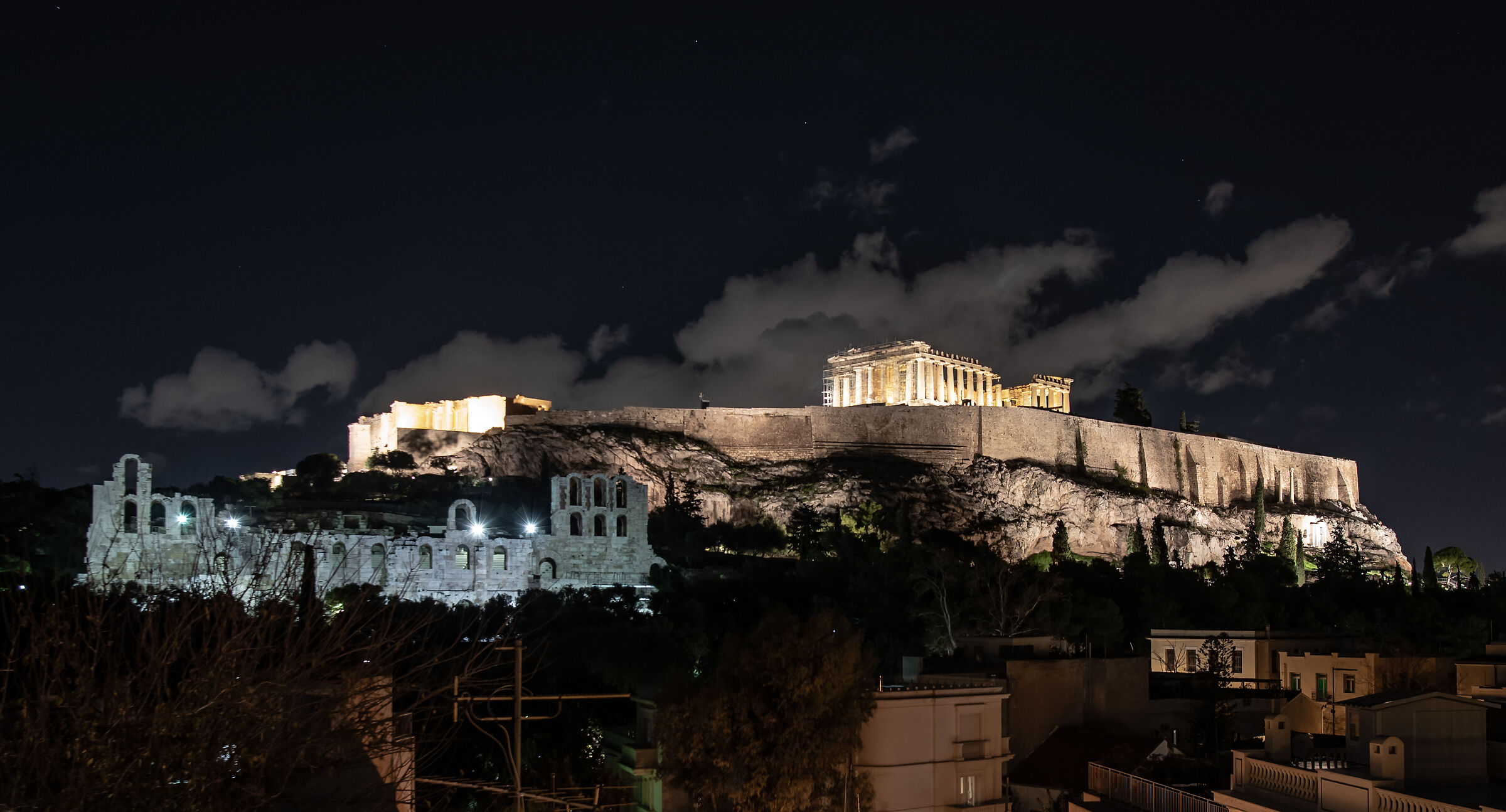 acropoli di notte