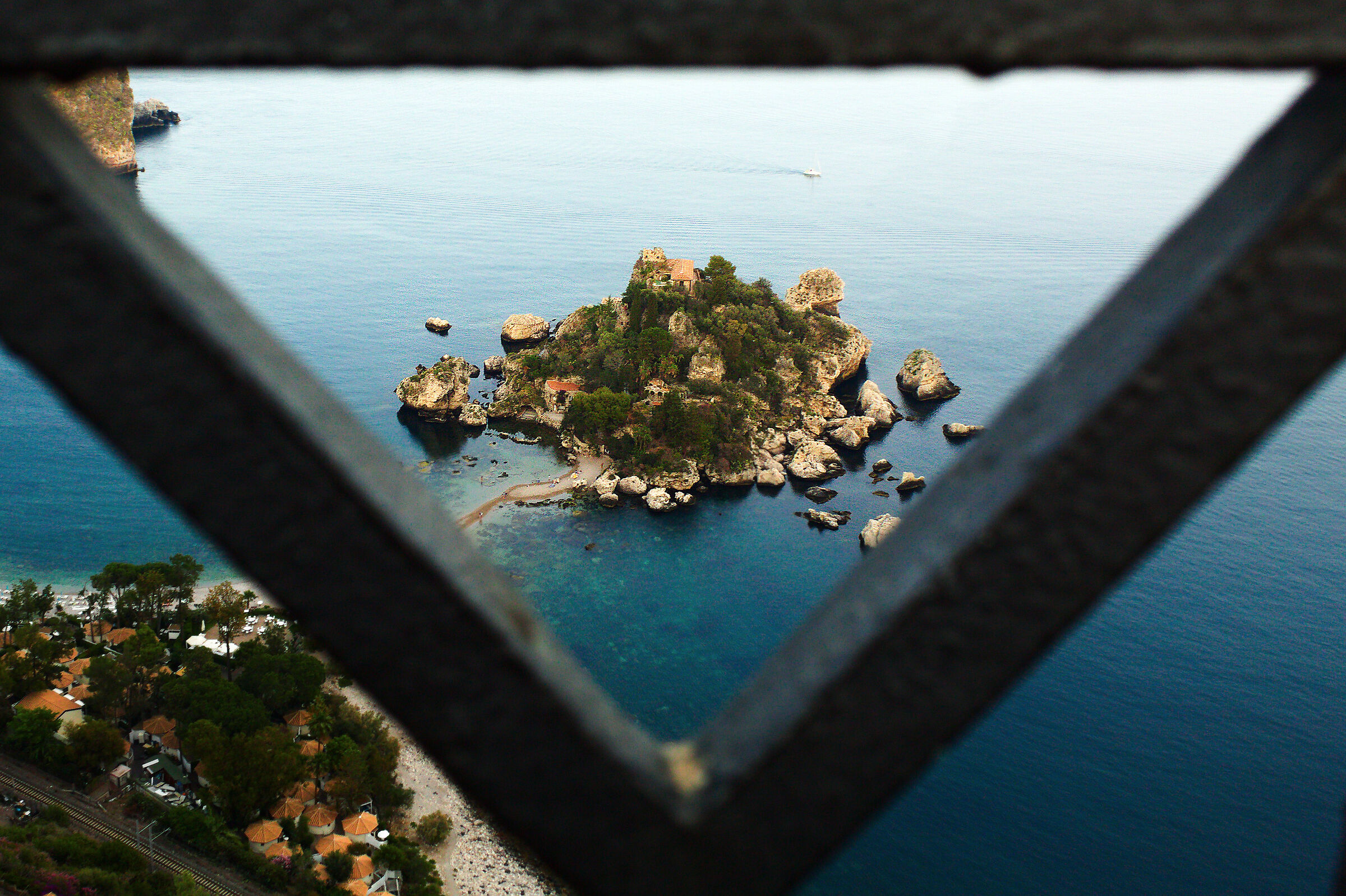 Bella Island - First manual shot