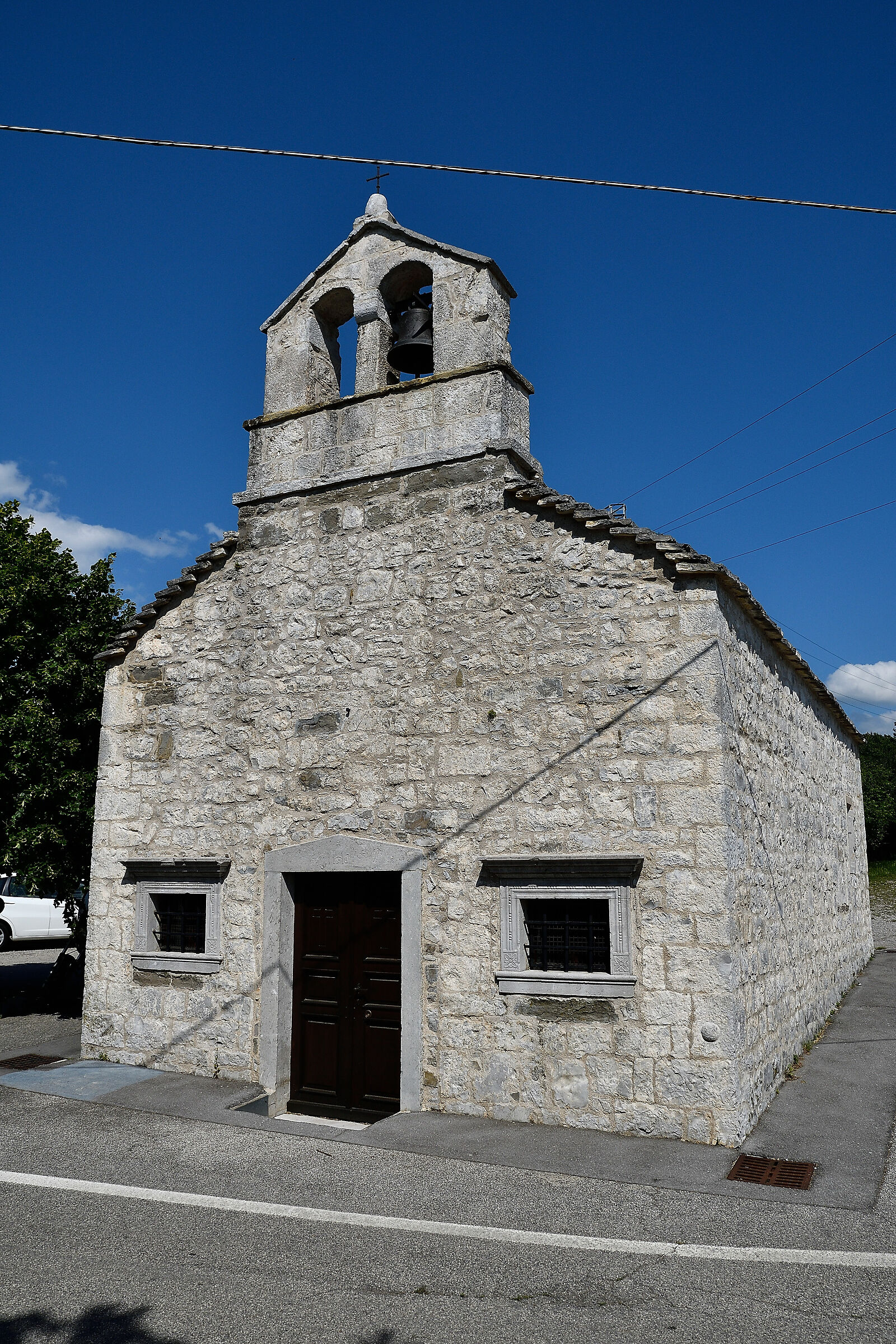 Jezero, medieval church facade