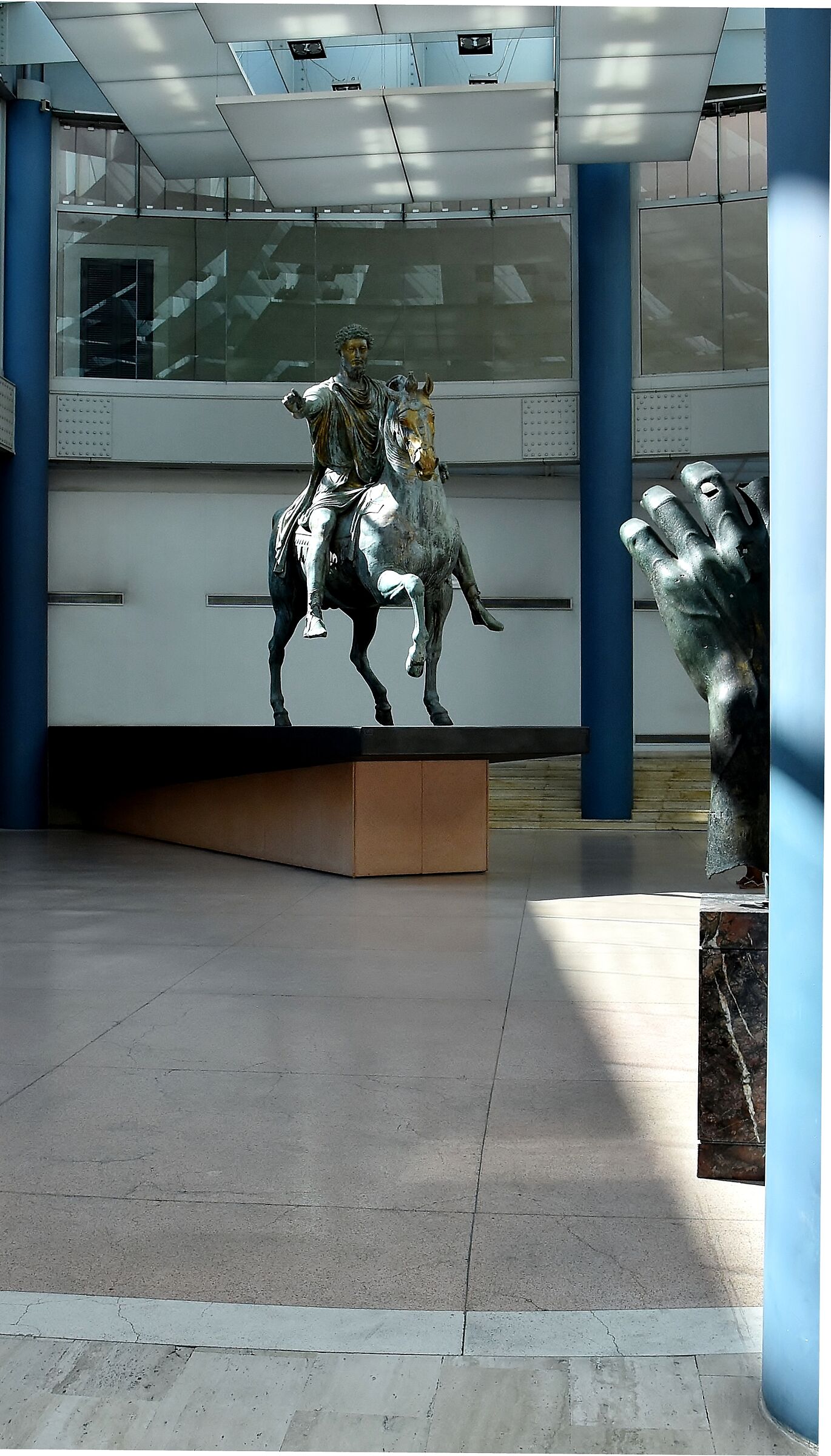 Musei Capitolini  "Costantino saluta Marco Aurelio&quot...