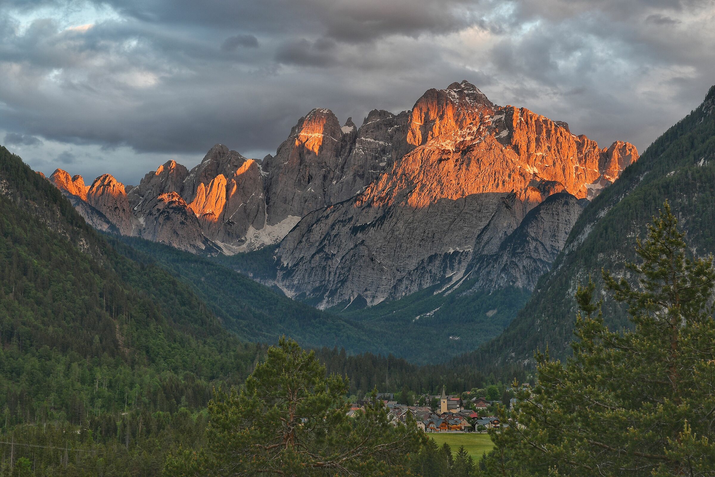 Valbruna e Jof Fuart