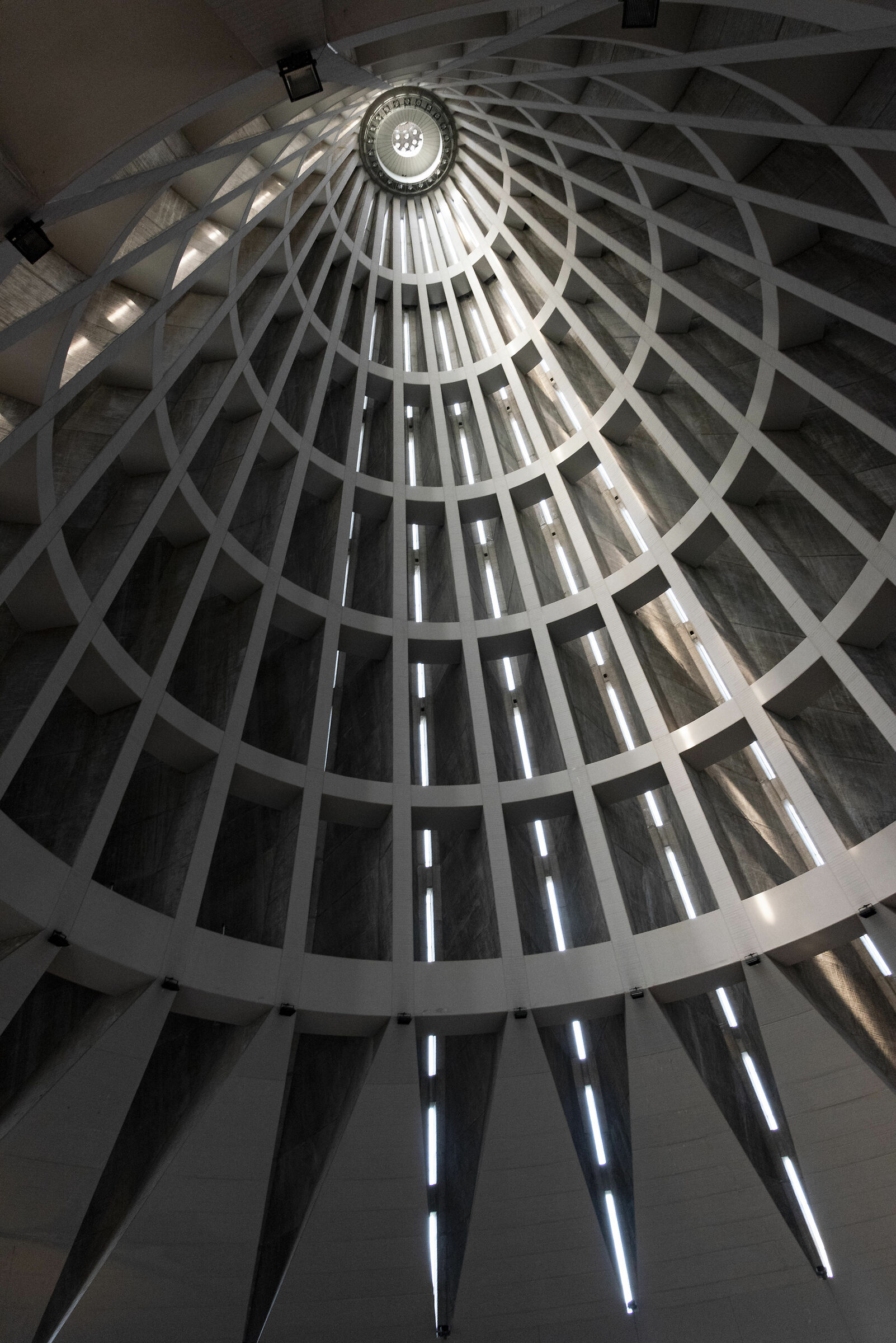 il Santuario della Madonna delle Lacrime