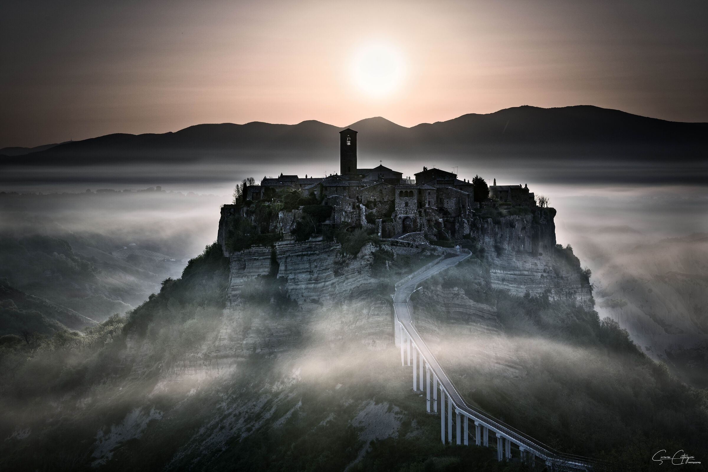 The last breath of the dying city