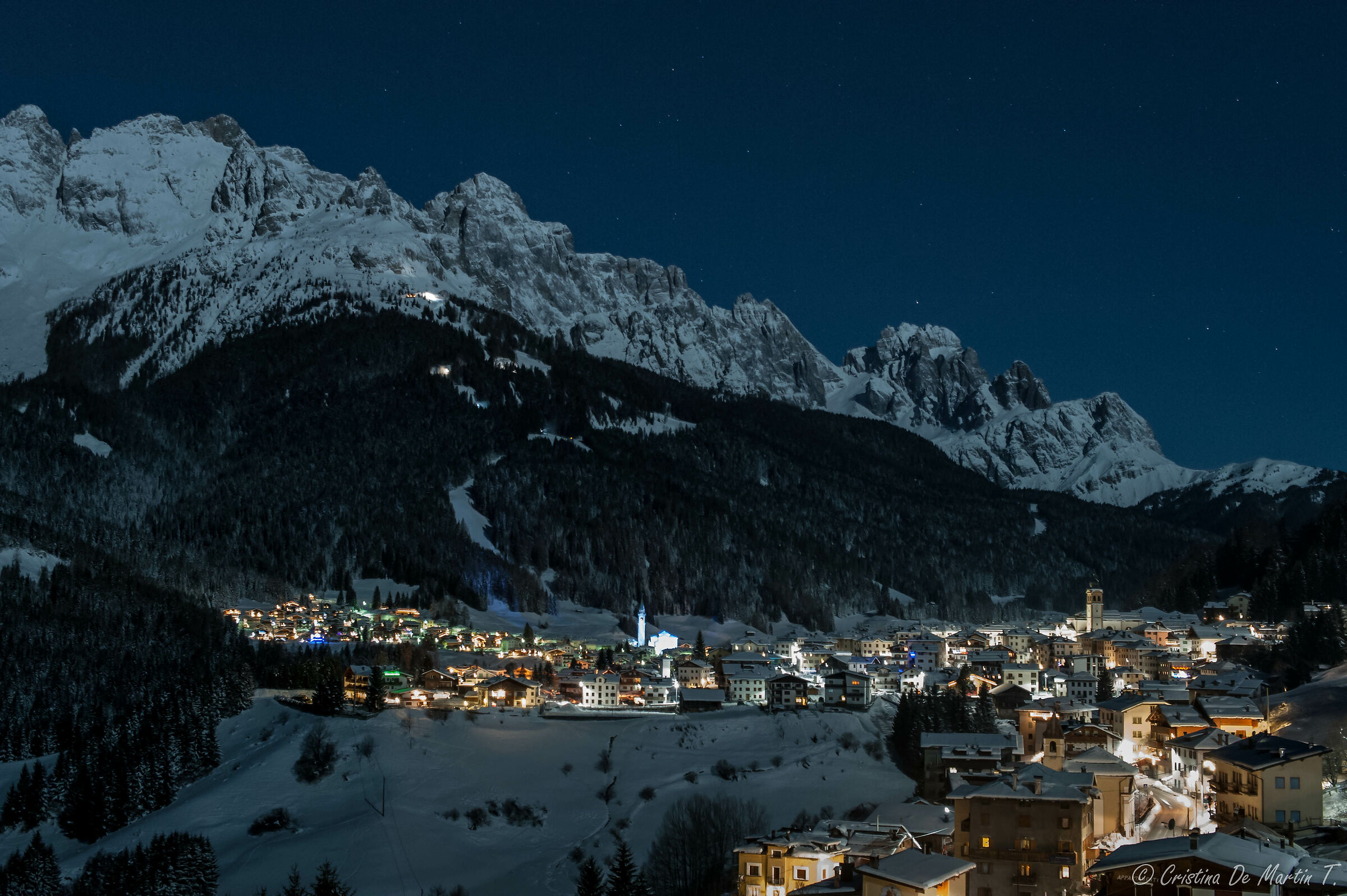 Padola and Dosoledo under the moon