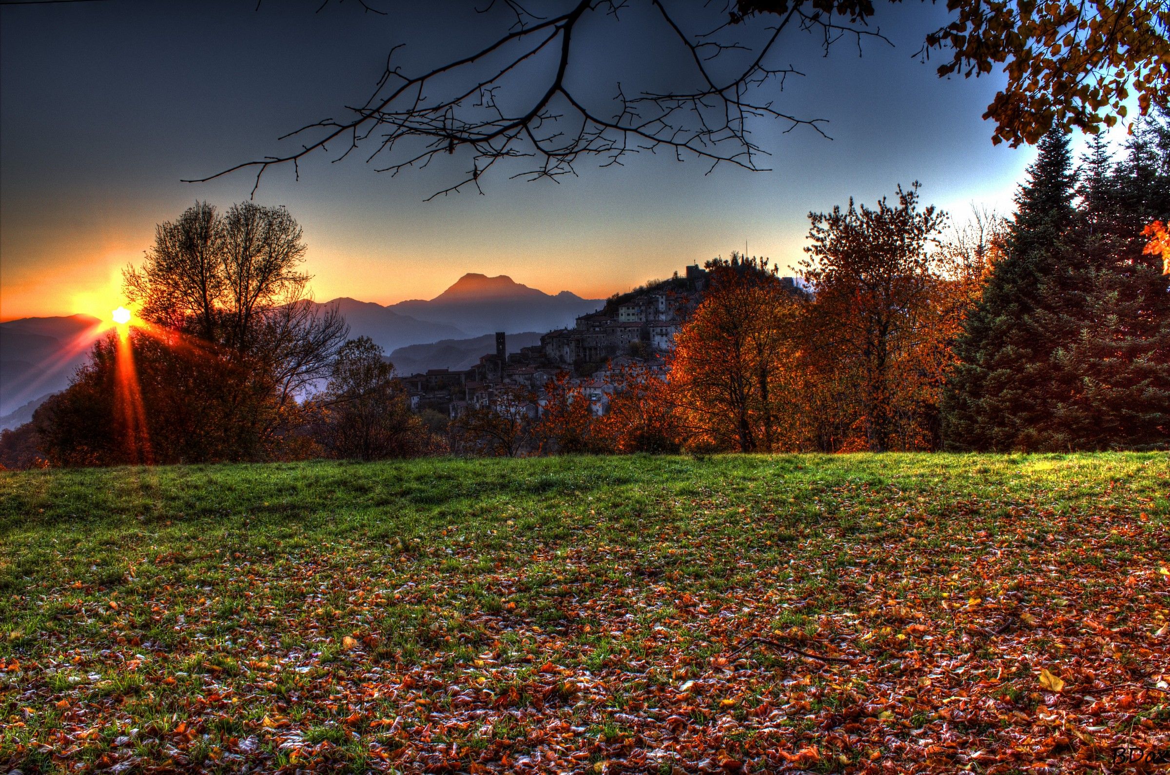 Montefegatesi in Autumn