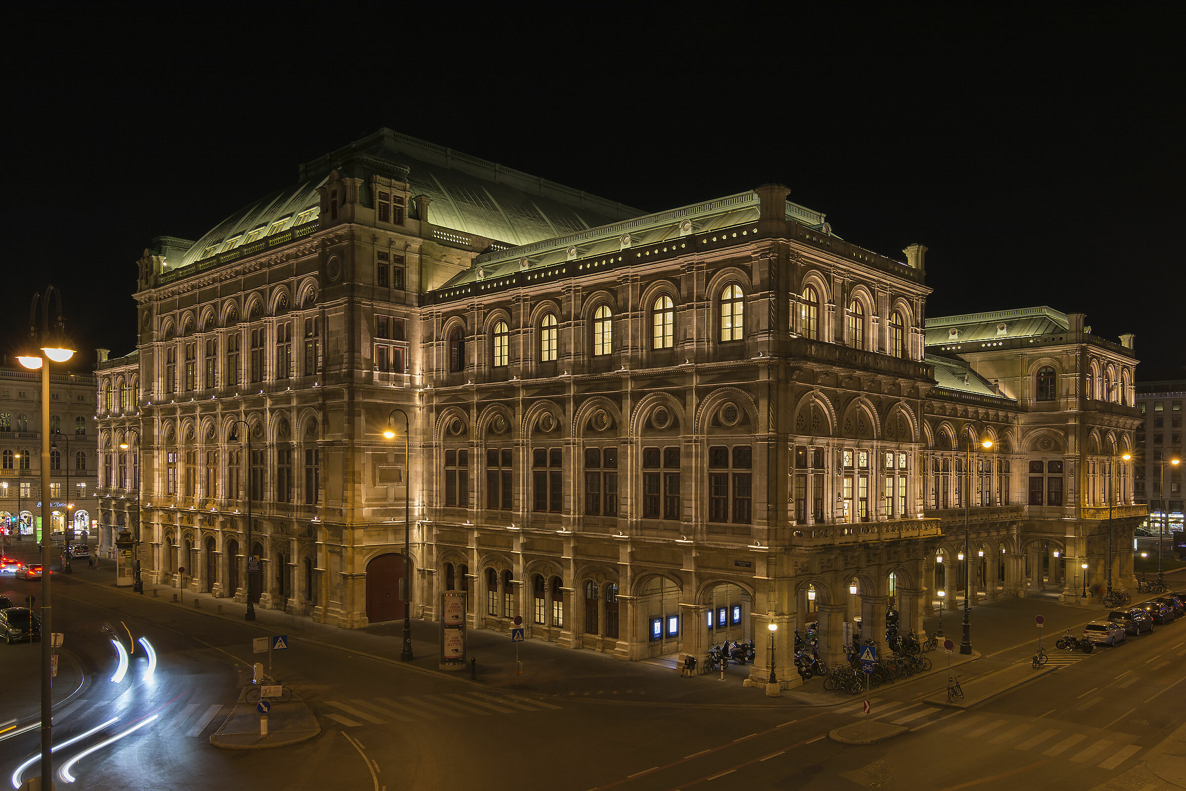 Vienna by night