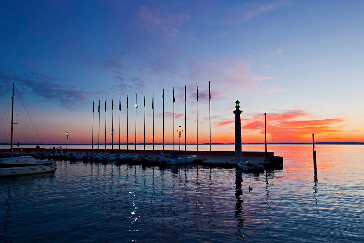 Il porto di Garda, sul lago omonimo
