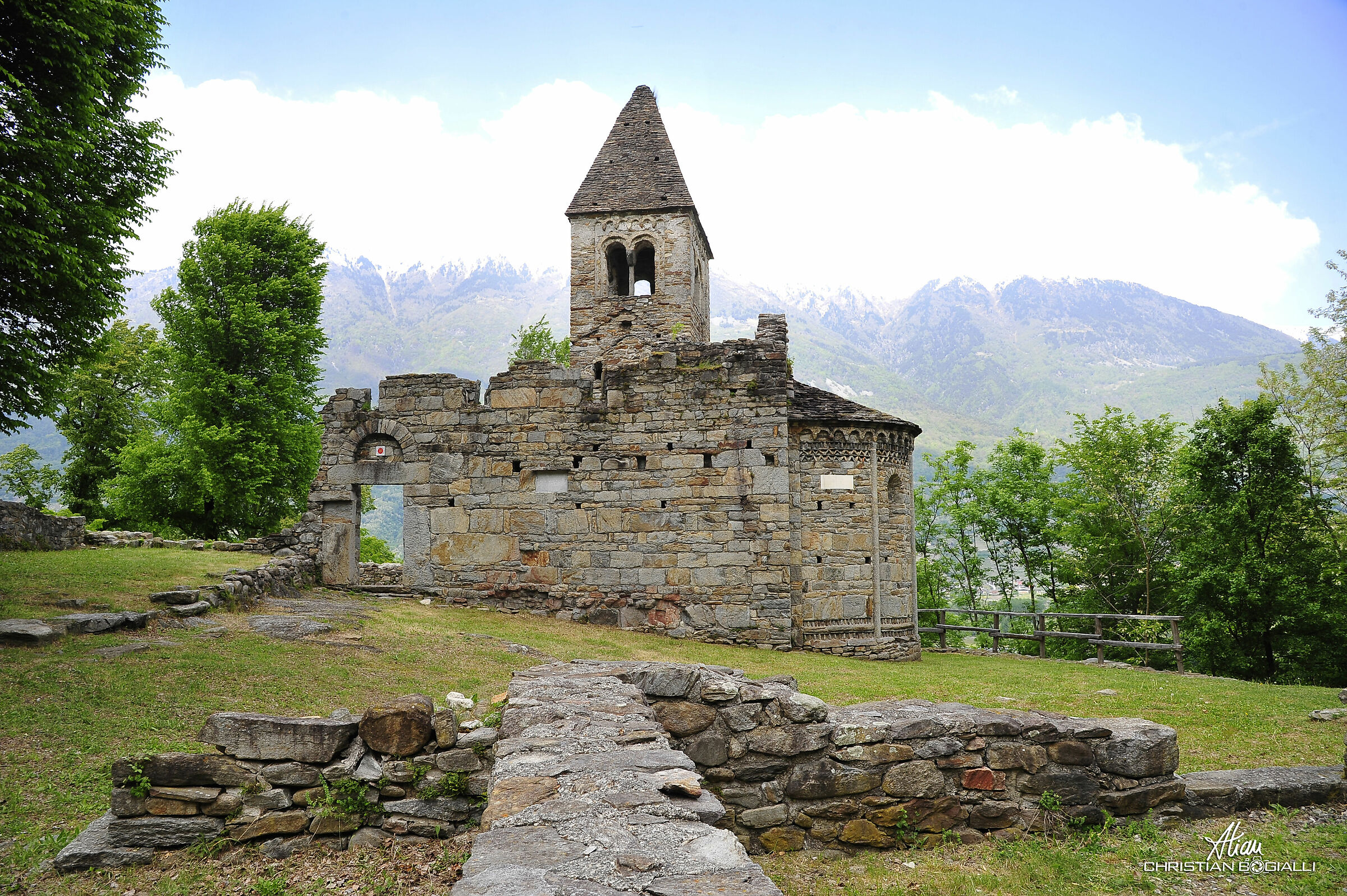 Abbazia di SanPietro in Vallate, Cosio Valtellino (so)