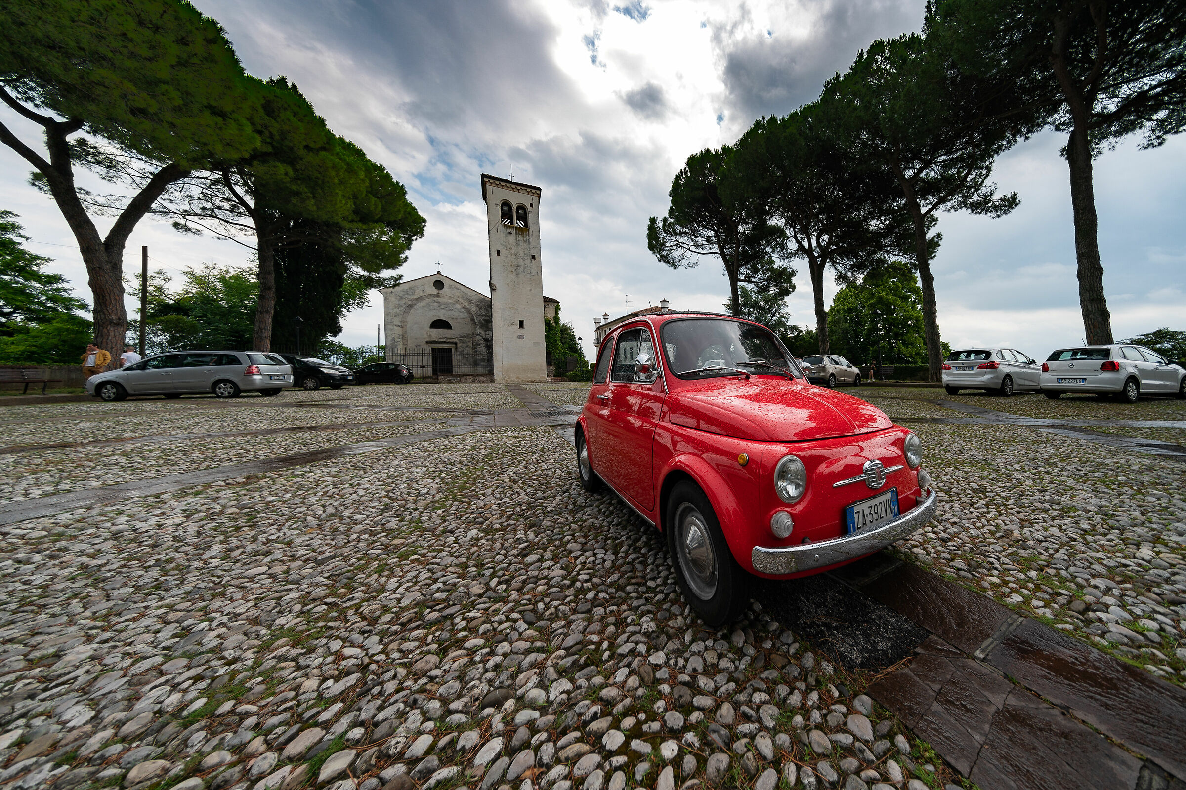 Fiat Cinquecento rossa in Conegliano